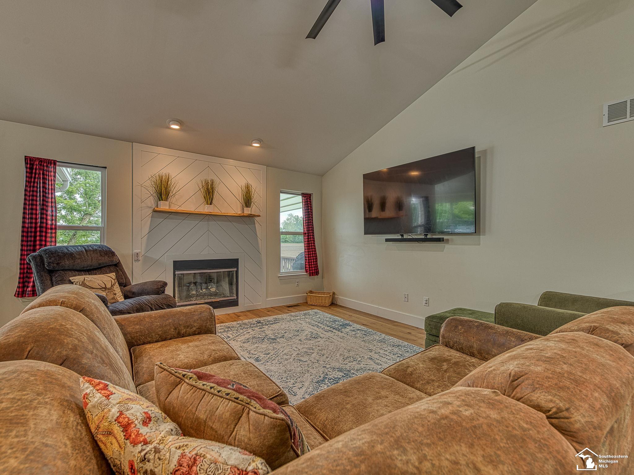 957 Plum Tree Circle