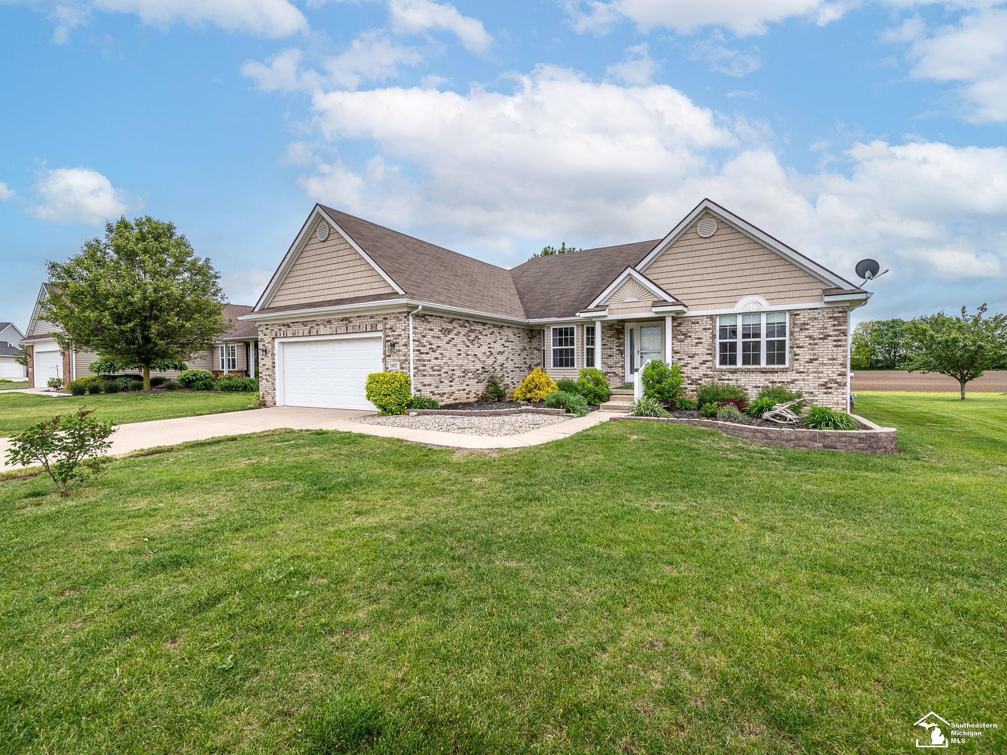 957 Plum Tree Circle