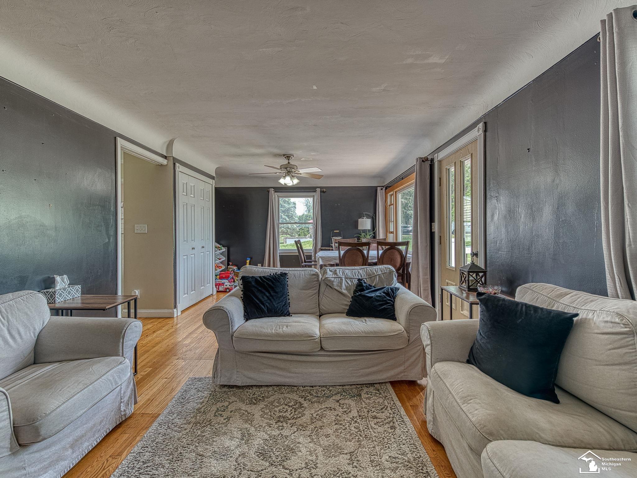 3200 S Custer Road