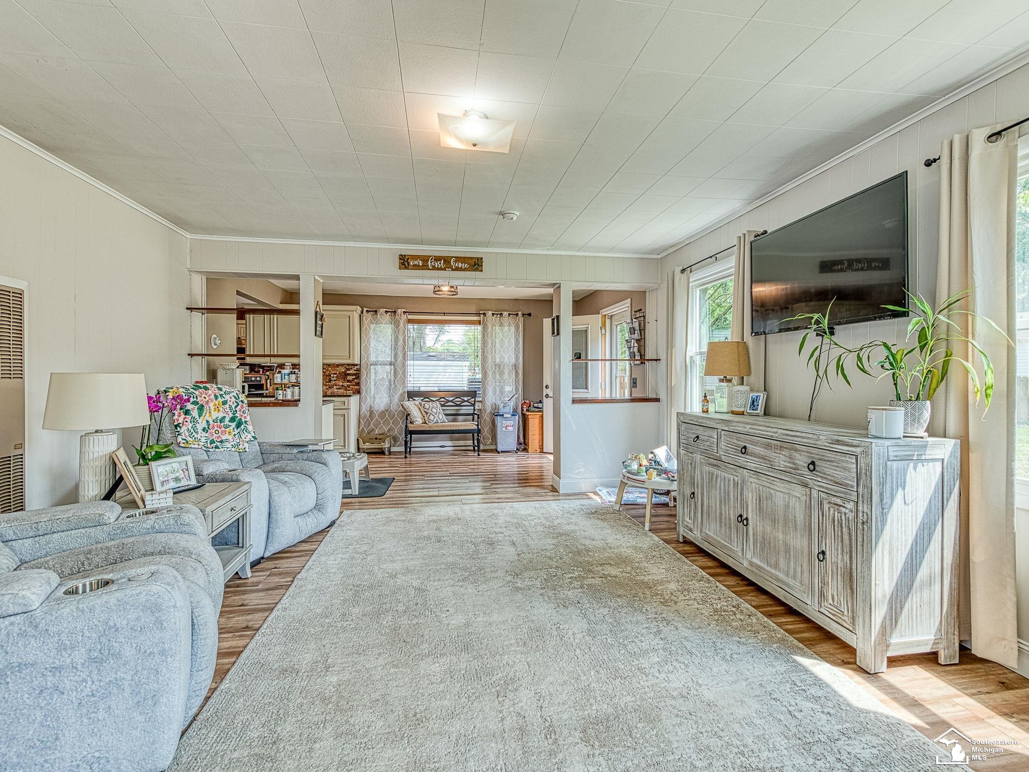 4121 Canterbury Drive