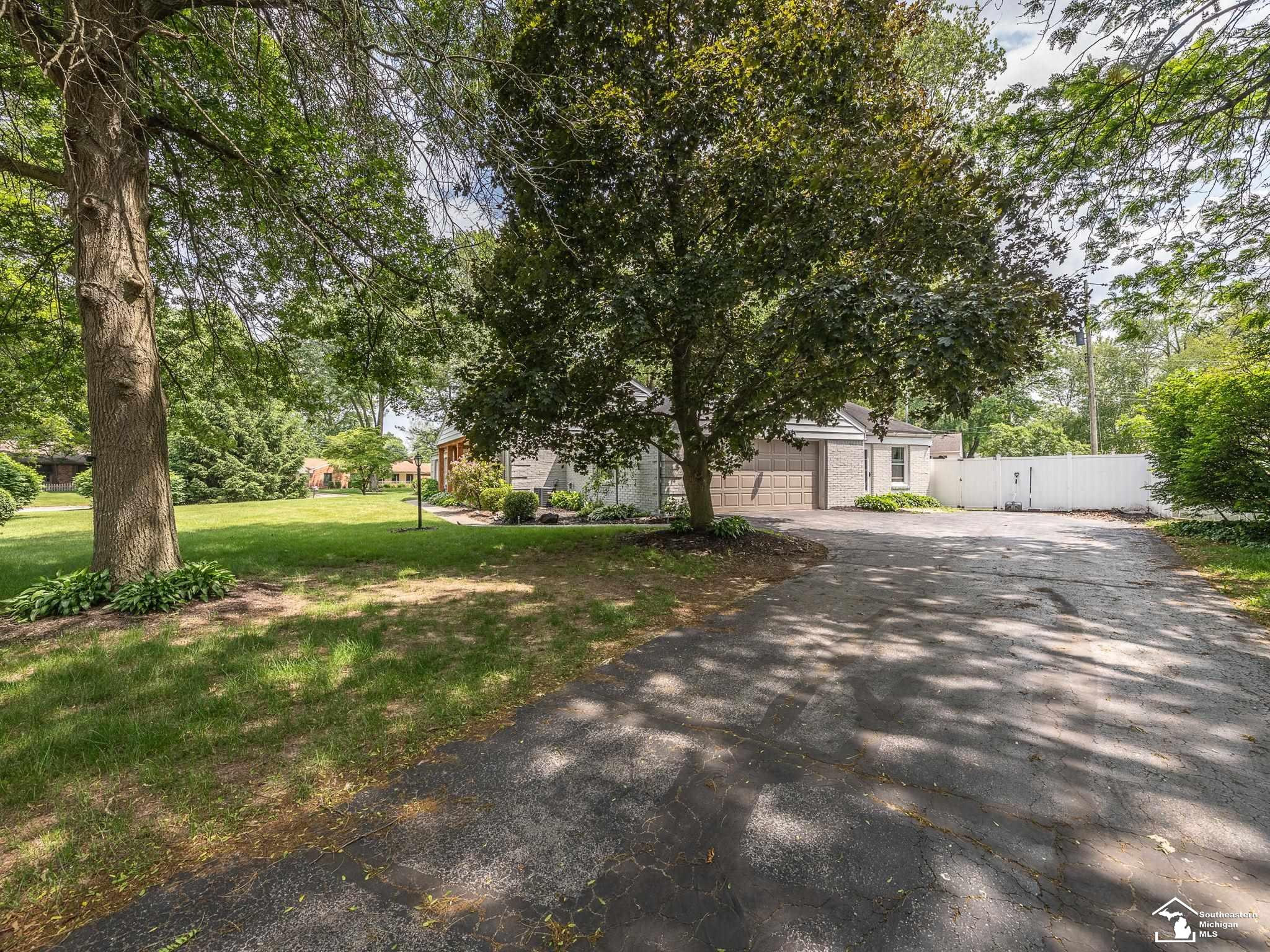 4121 Canterbury Drive