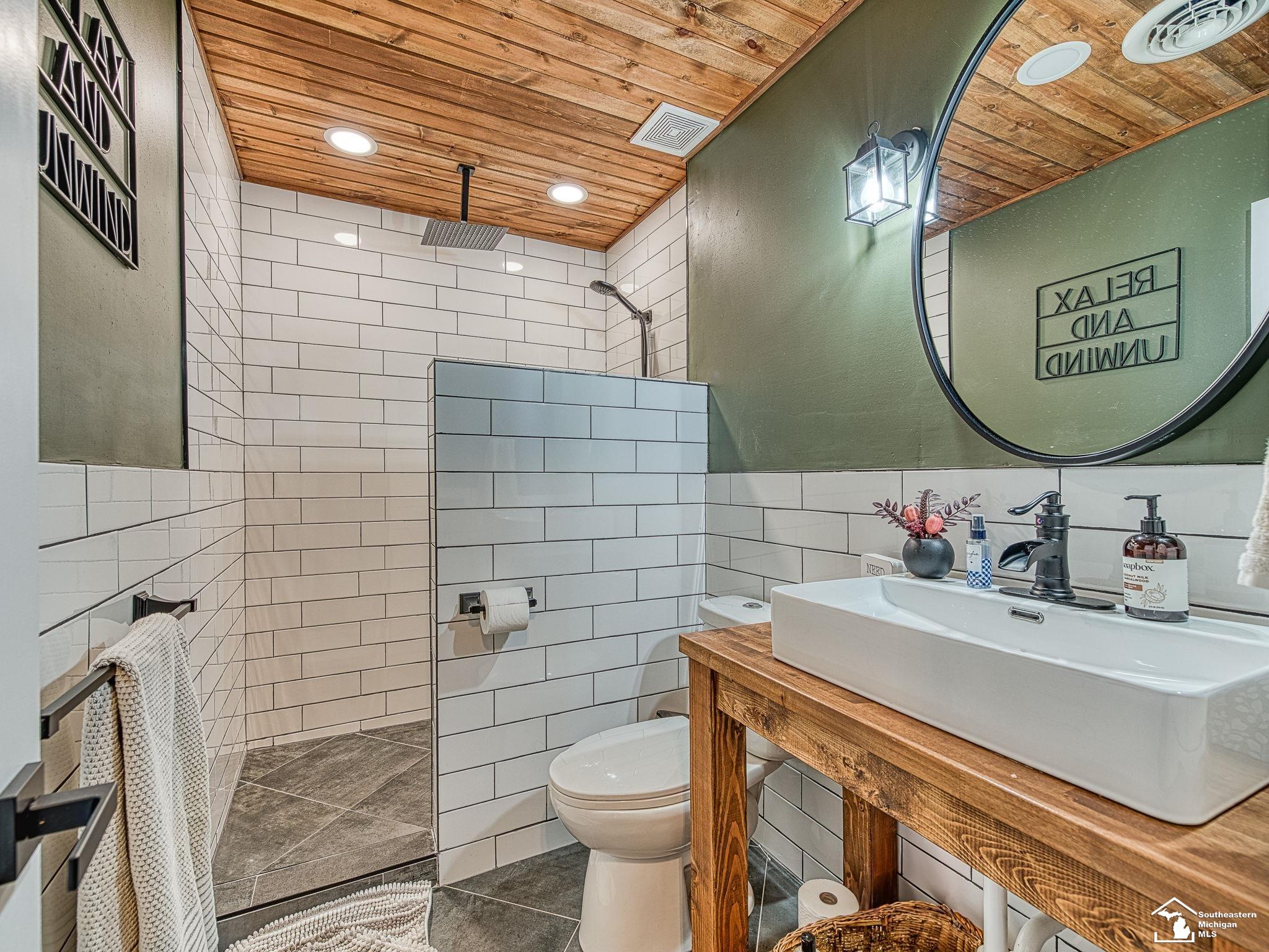 4121 Canterbury Drive