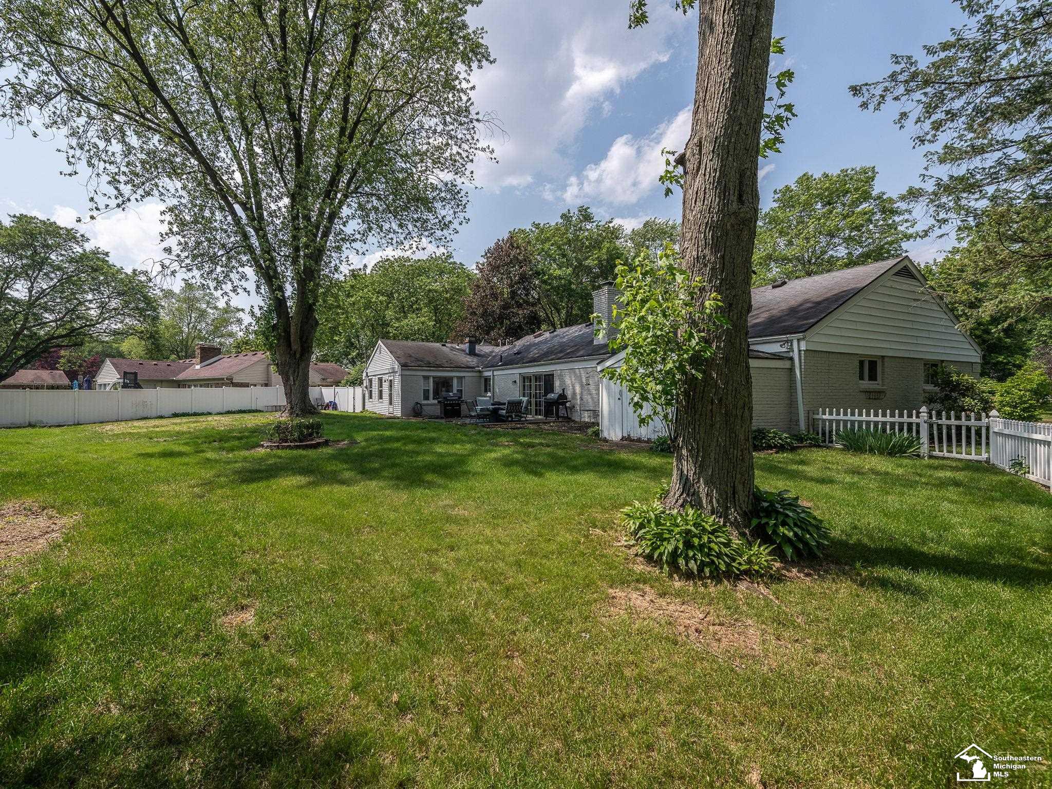 4121 Canterbury Drive