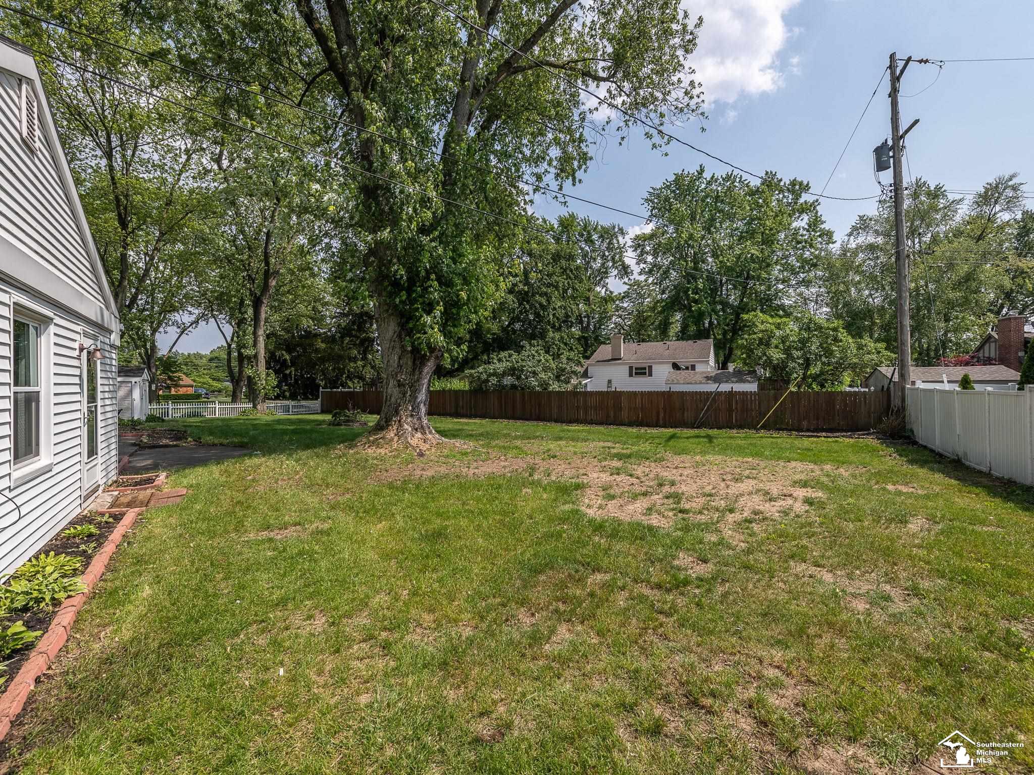 4121 Canterbury Drive