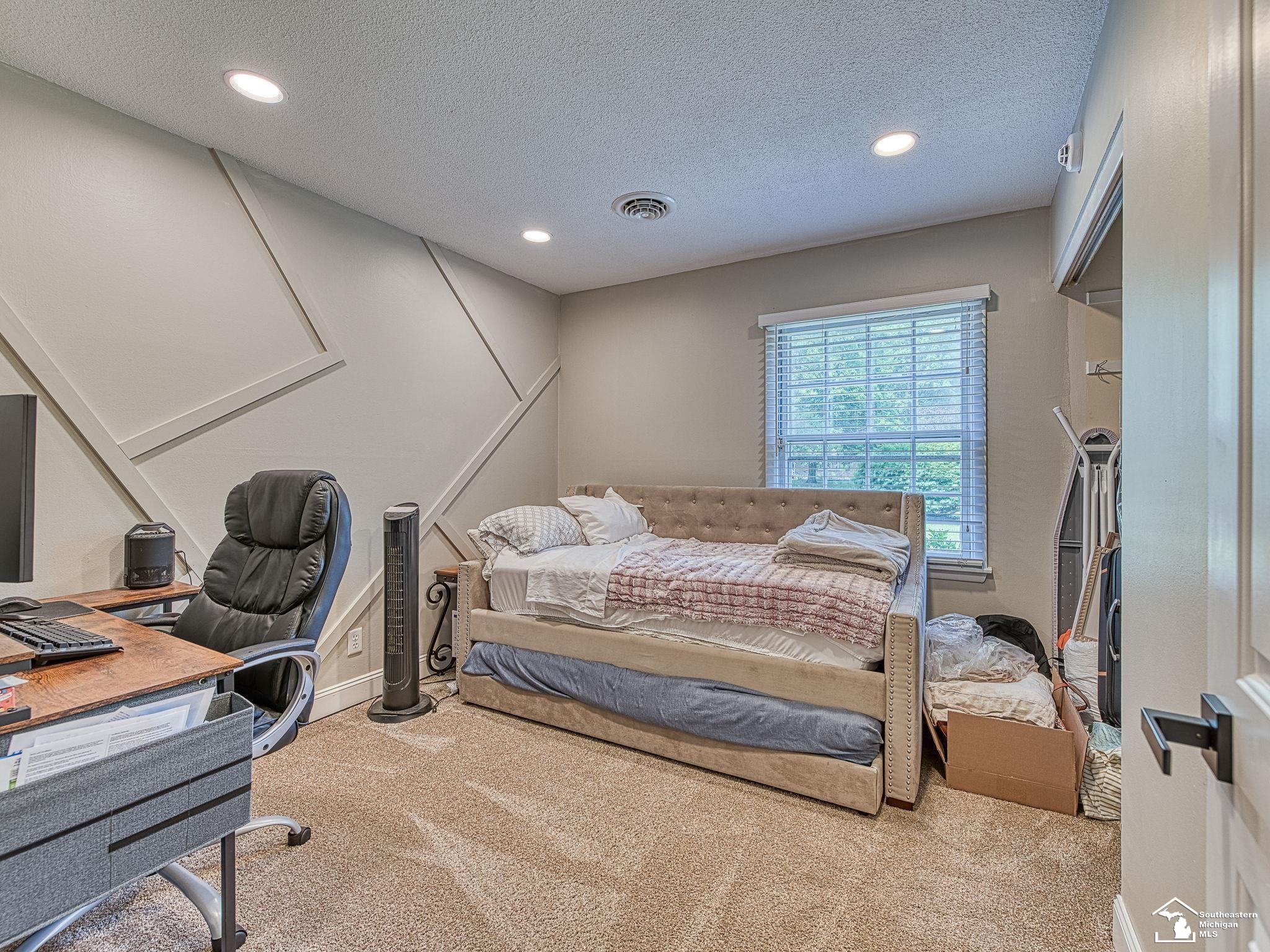 4121 Canterbury Drive