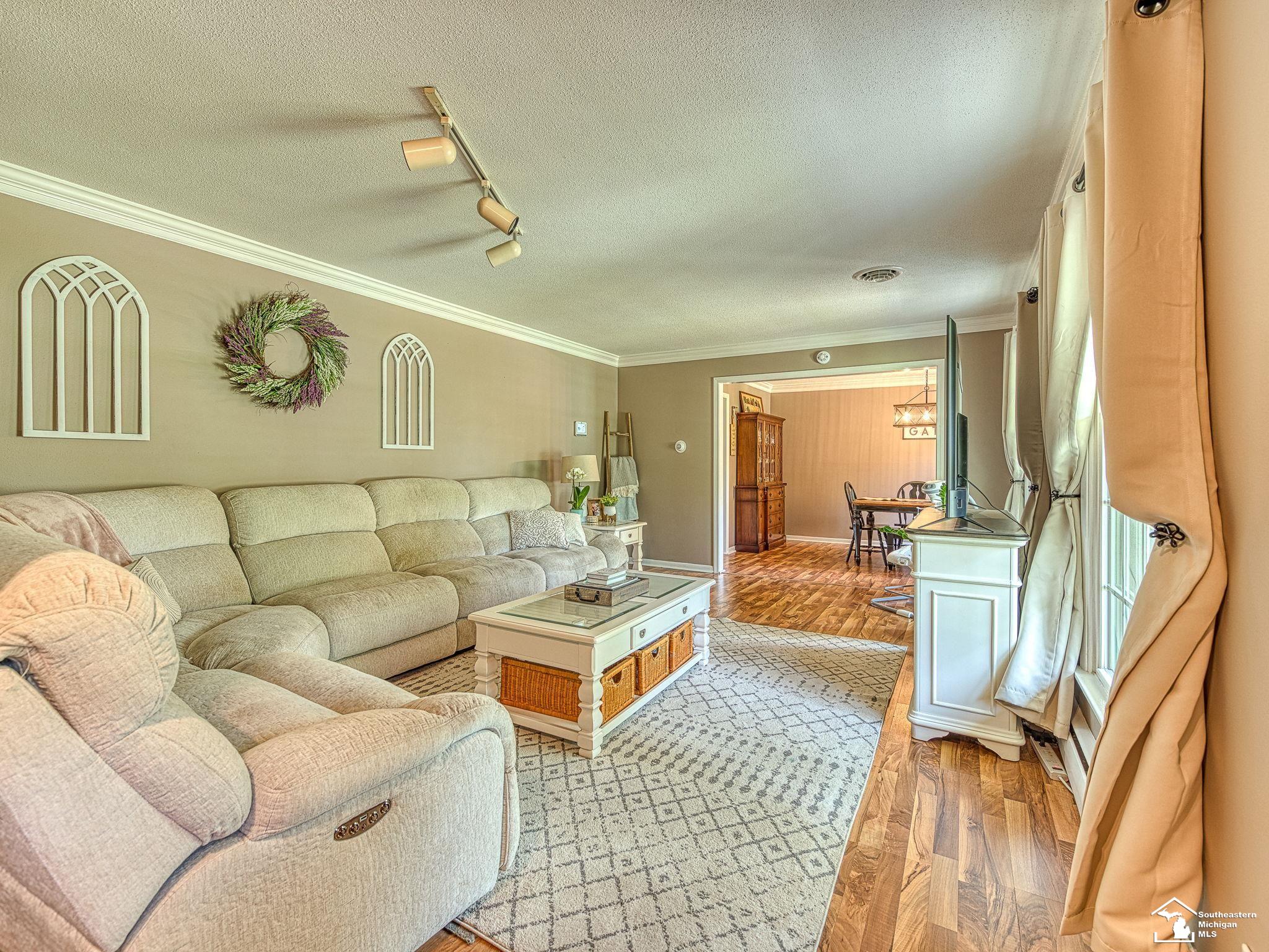 4121 Canterbury Drive