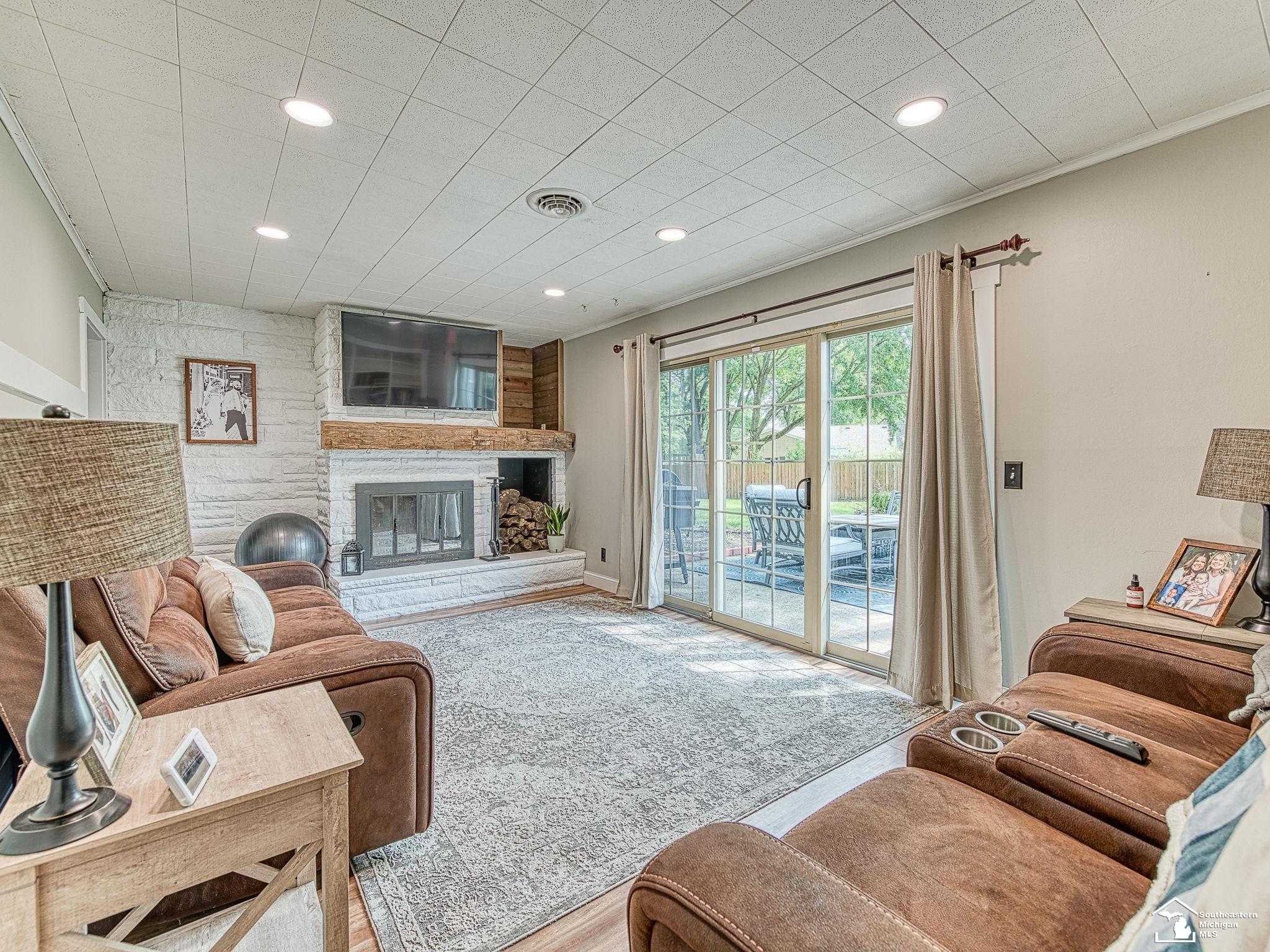 4121 Canterbury Drive