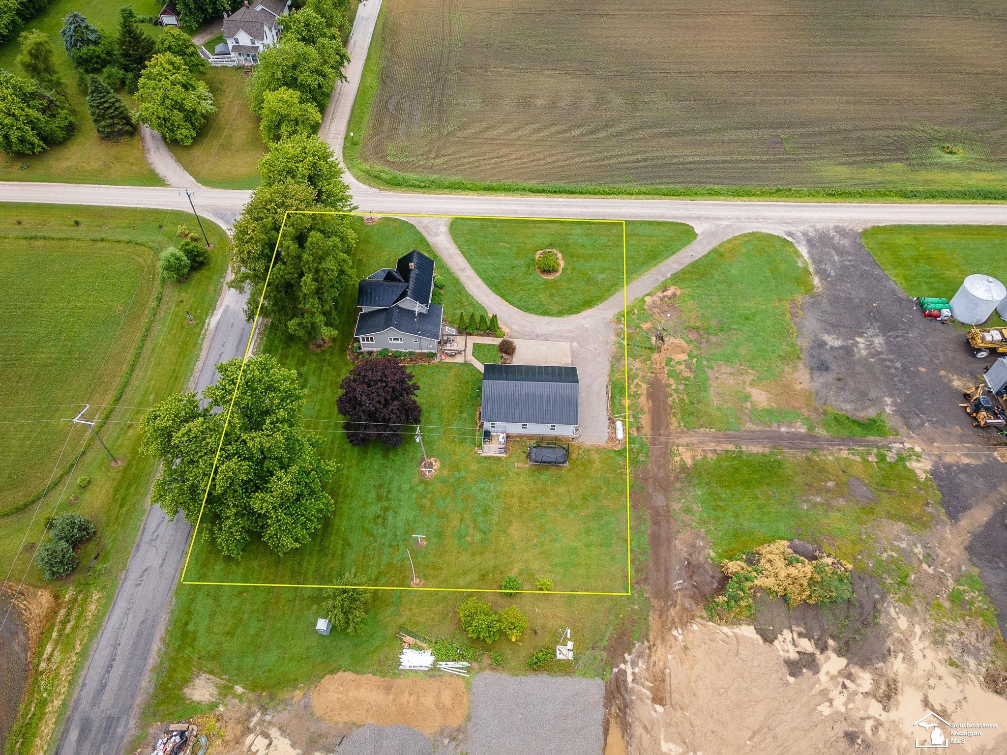 1095 Nieman Road