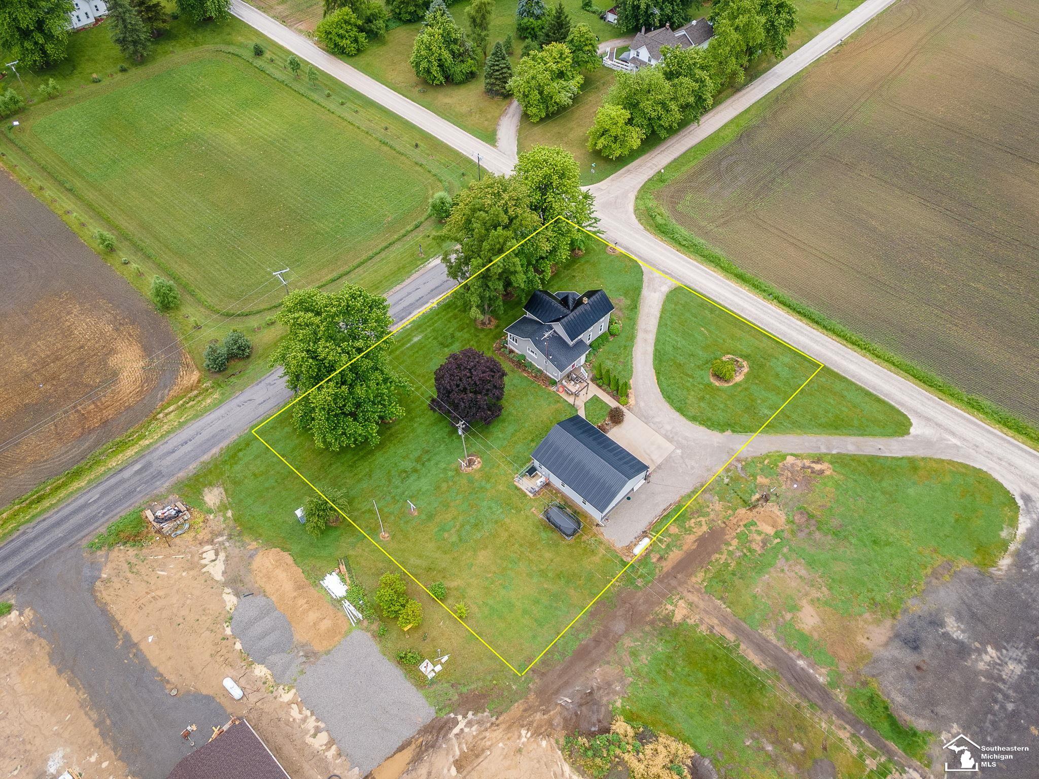 1095 Nieman Road