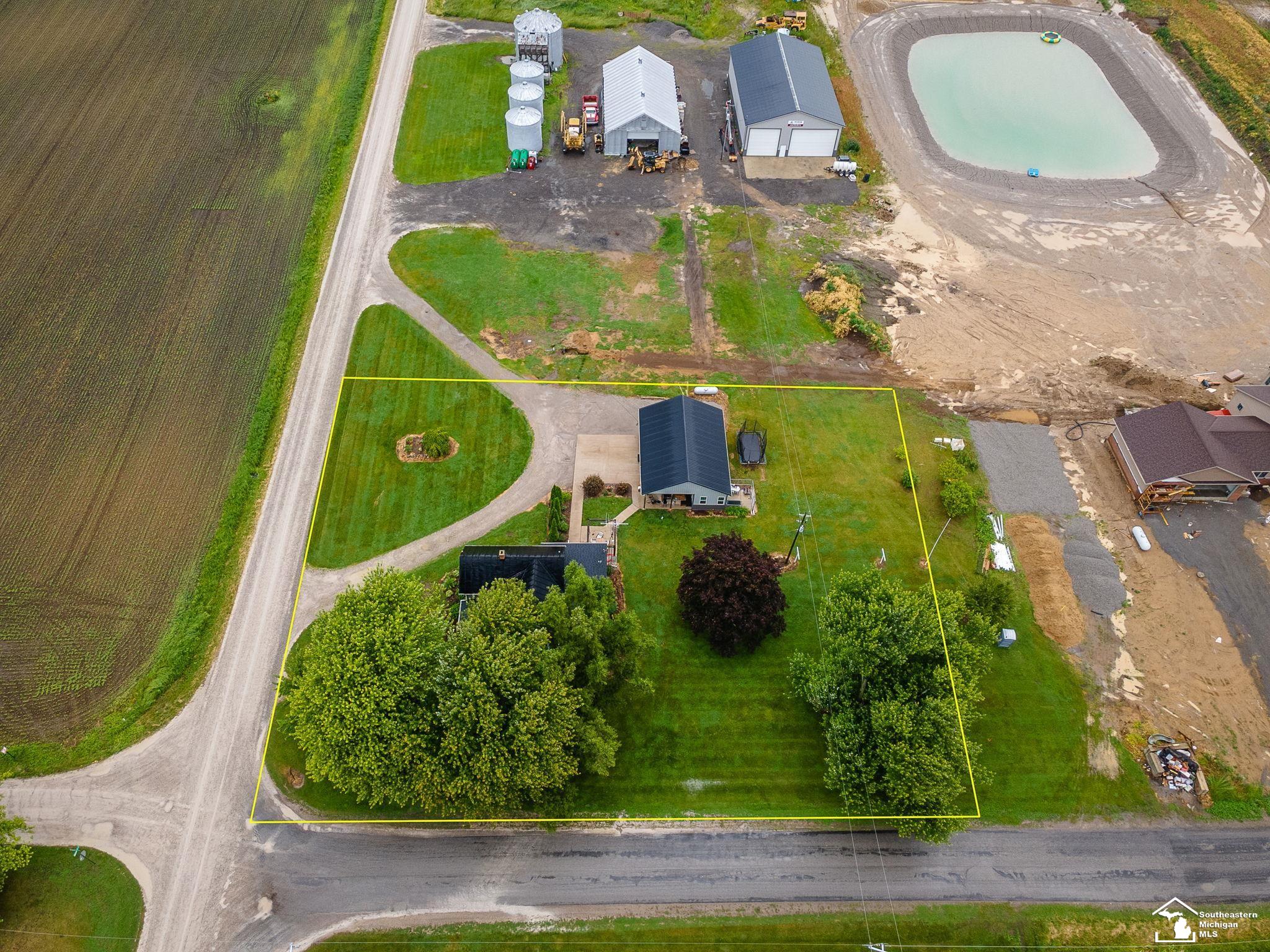 1095 Nieman Road