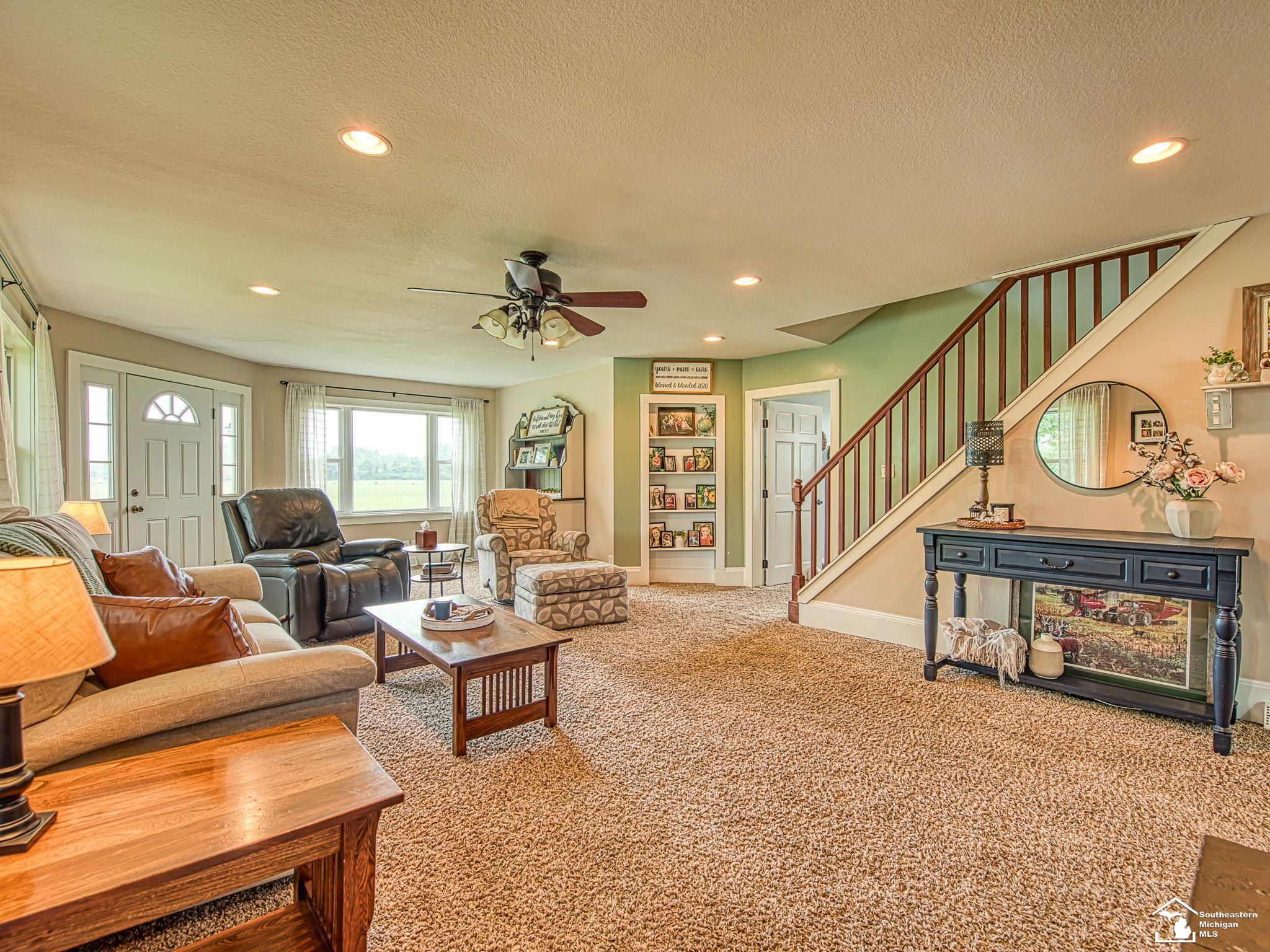 1095 Nieman Road