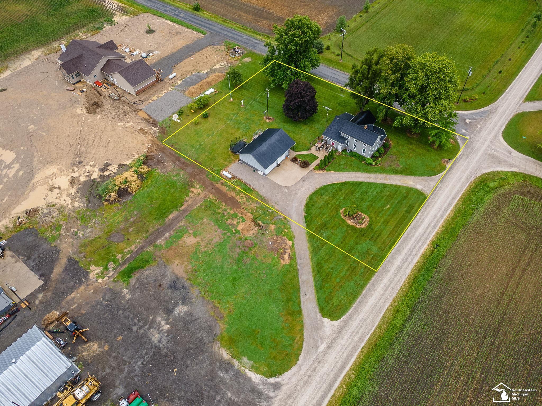 1095 Nieman Road