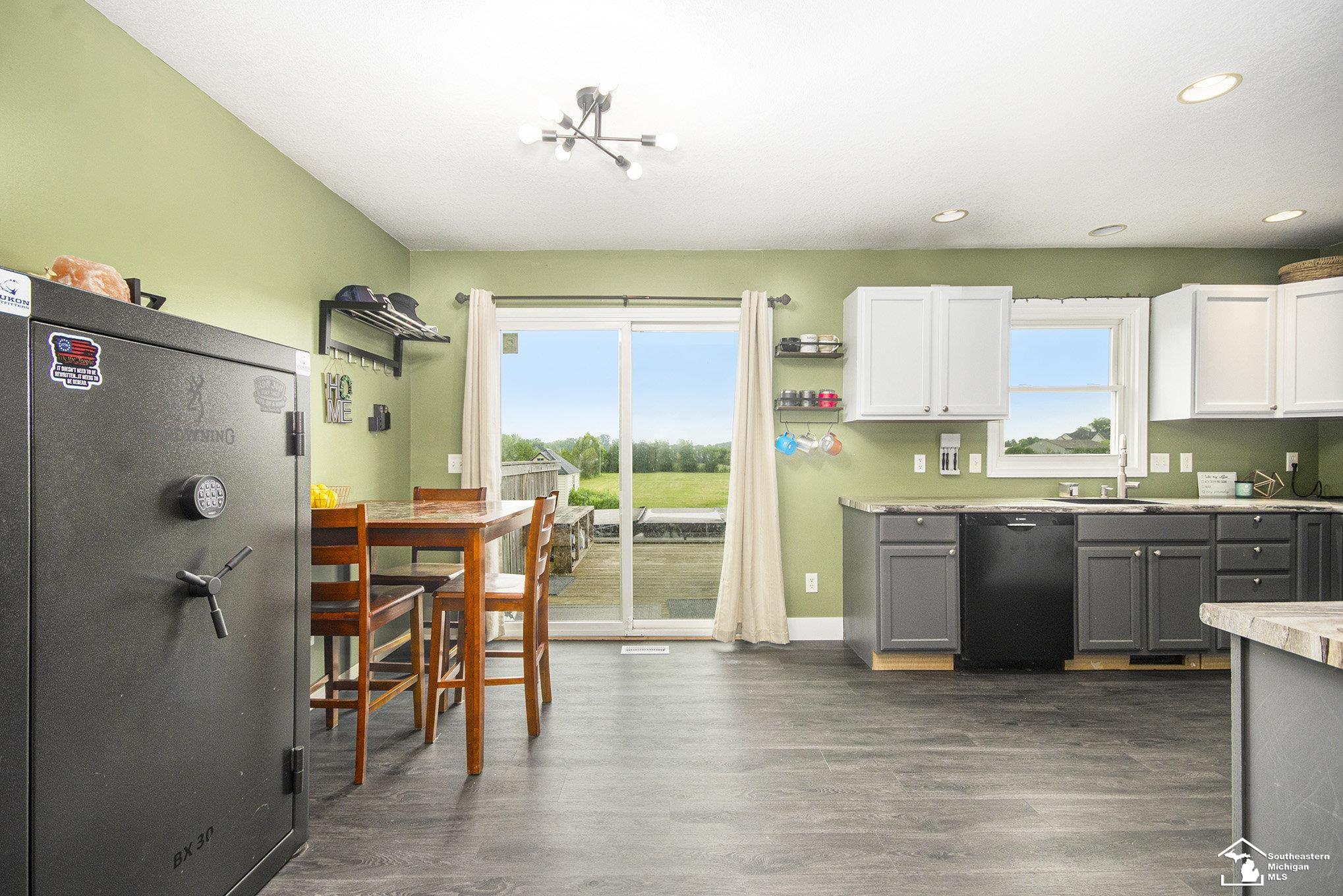 3938 N Otter Creek Road