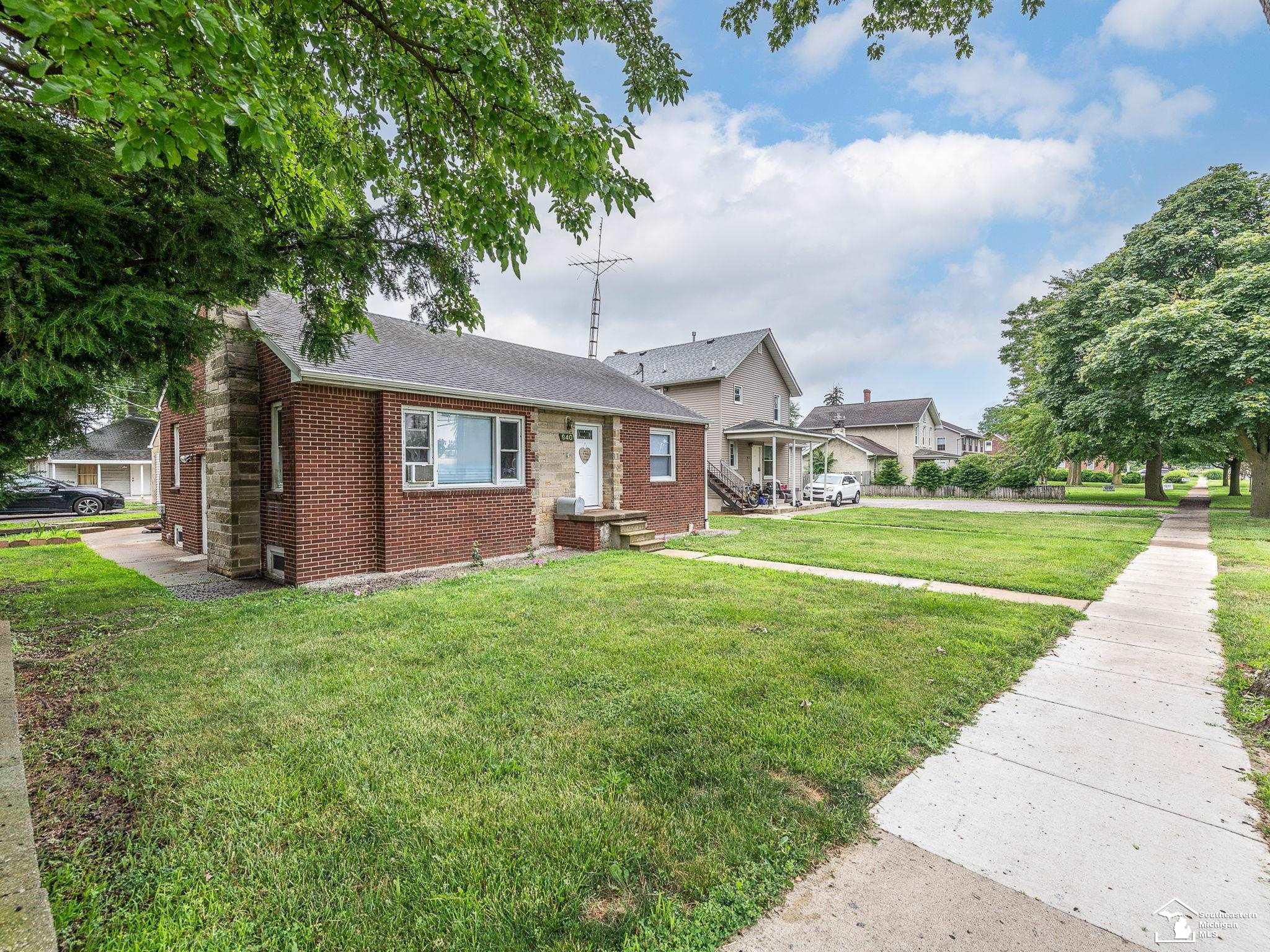 926 E Front Street