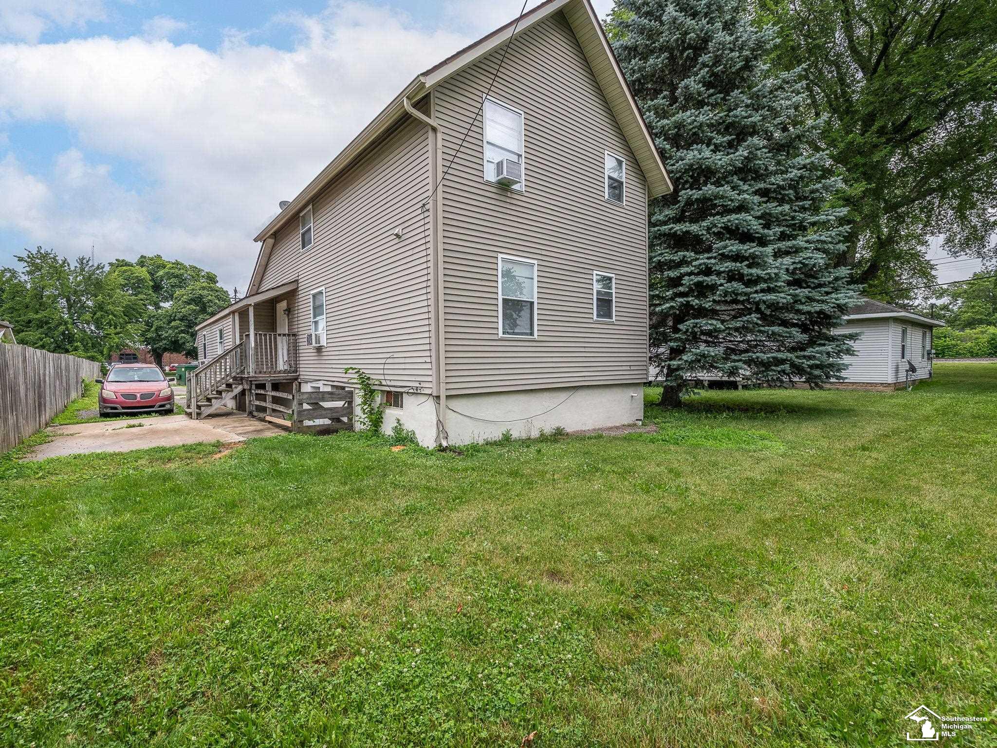 926 E Front Street