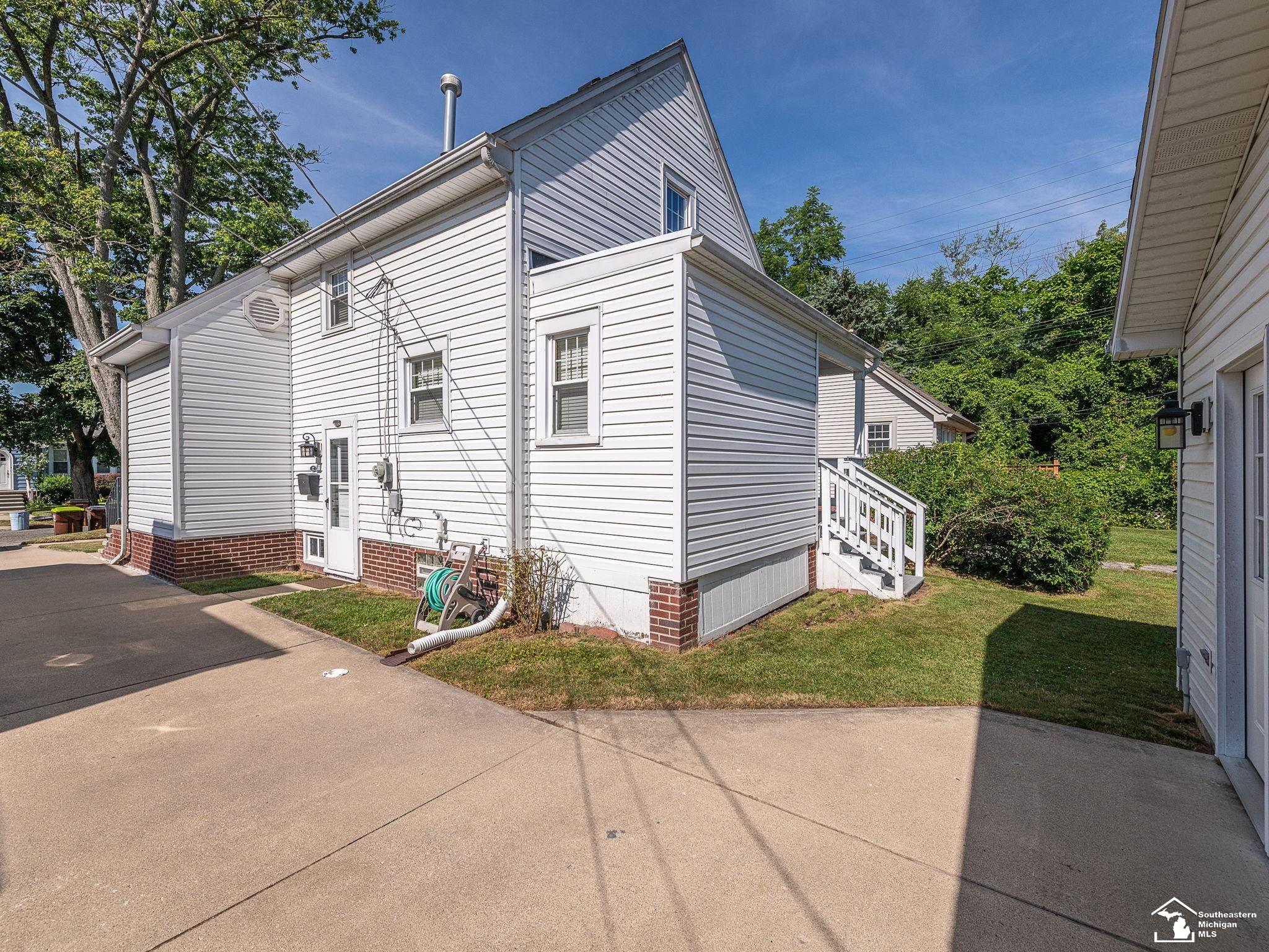 322 Shadowlawn Place