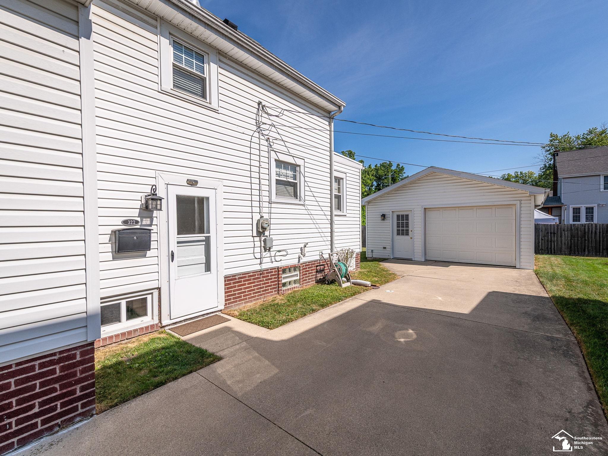 322 Shadowlawn Place