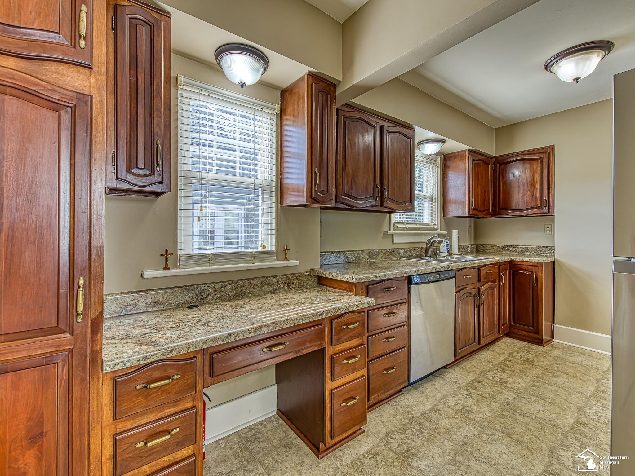322 Shadowlawn Place