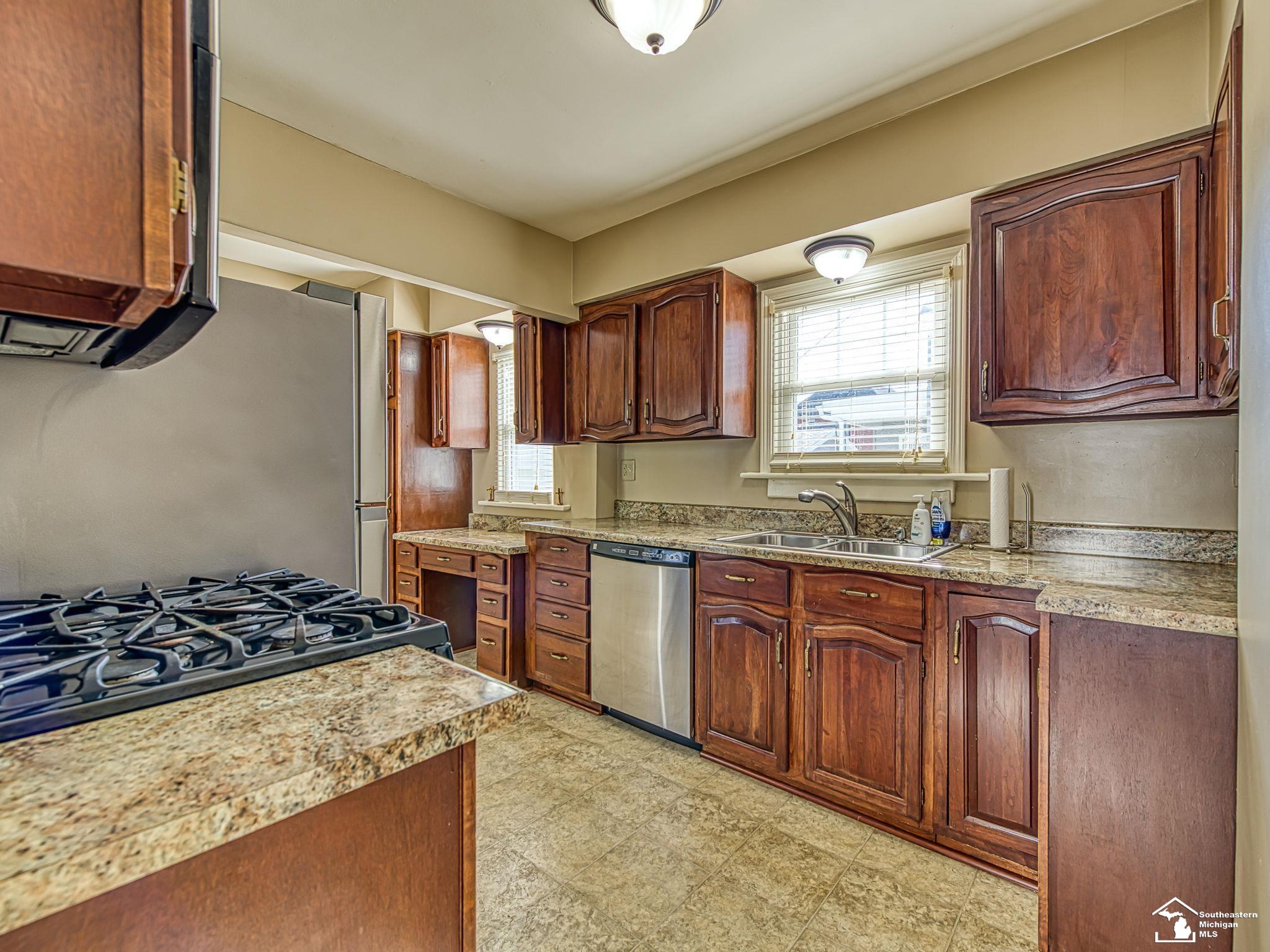322 Shadowlawn Place