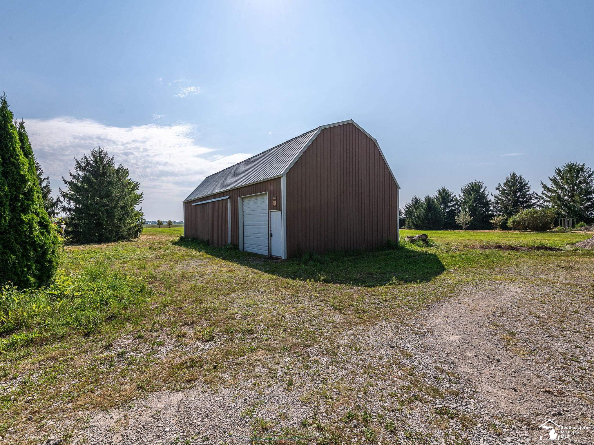 7905 S County Line Highway