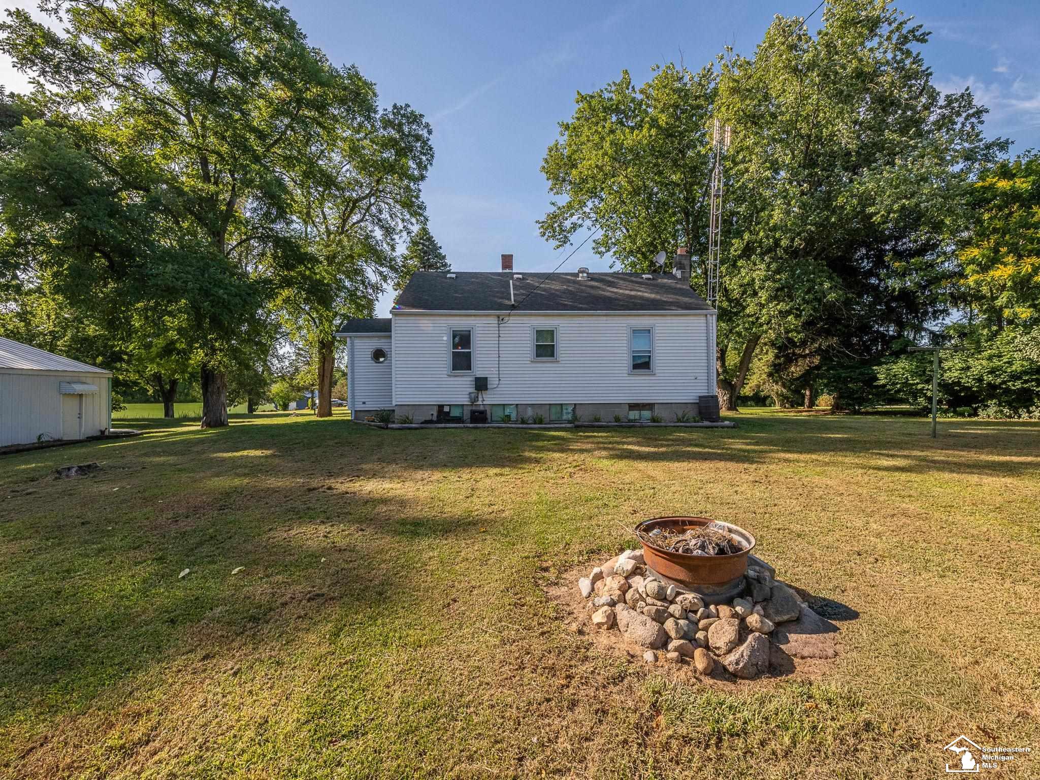 16325 Dixon Road
