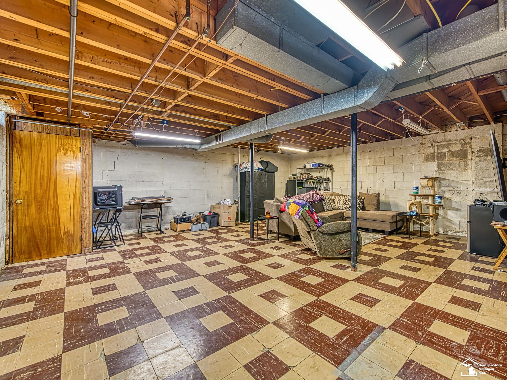 4843 Valley Road