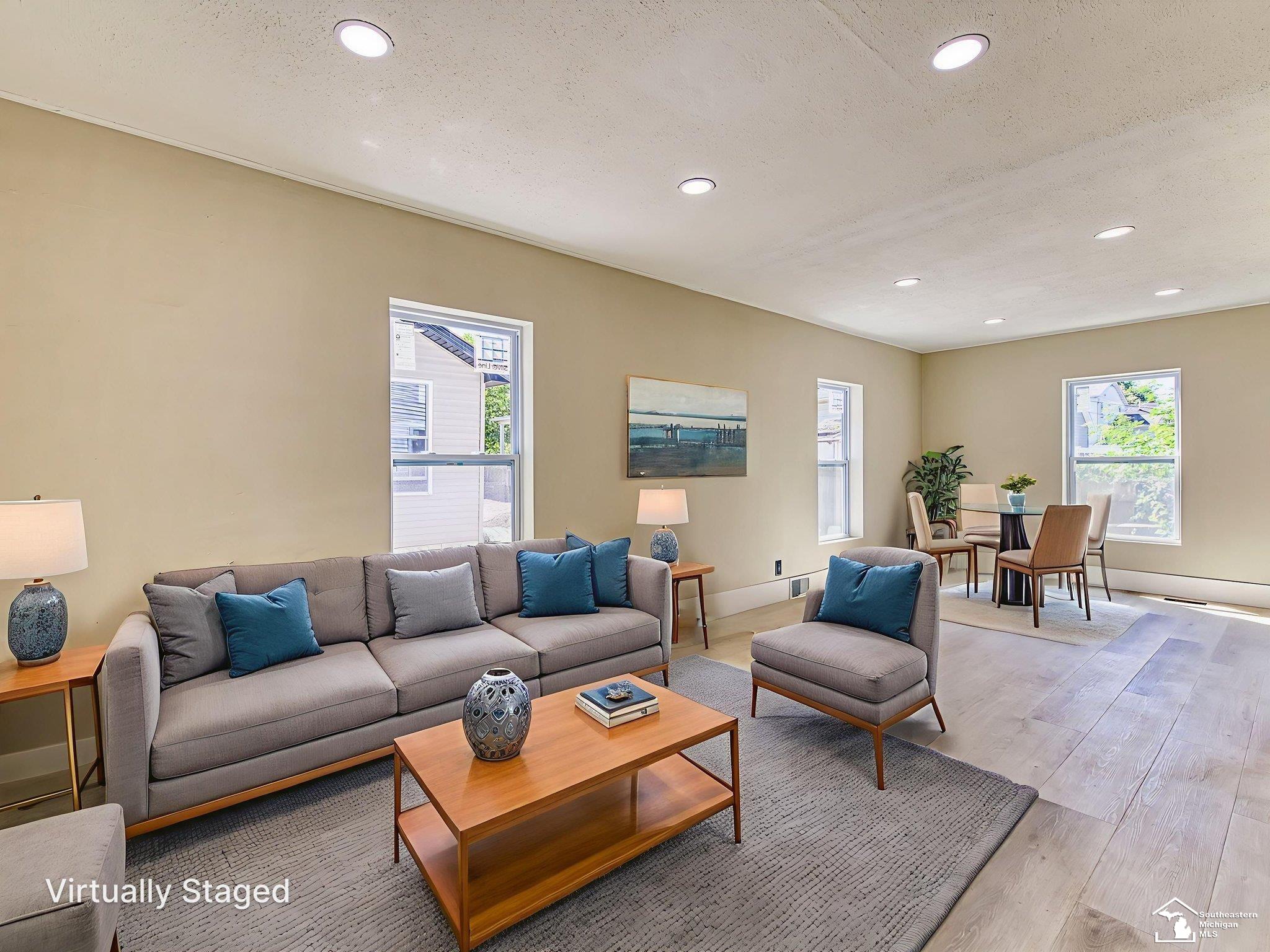 109 W 5th Street