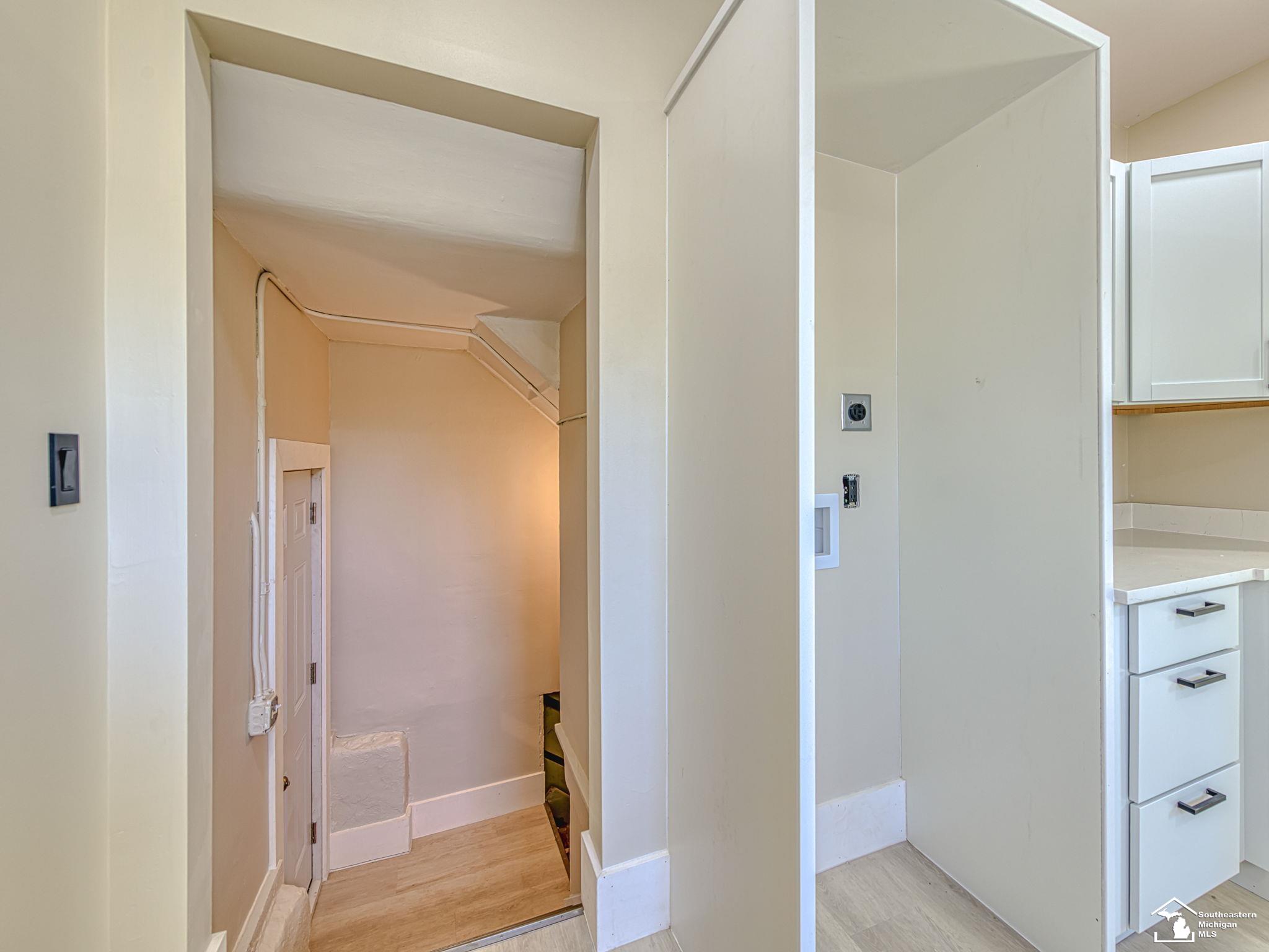 109 W 5th Street