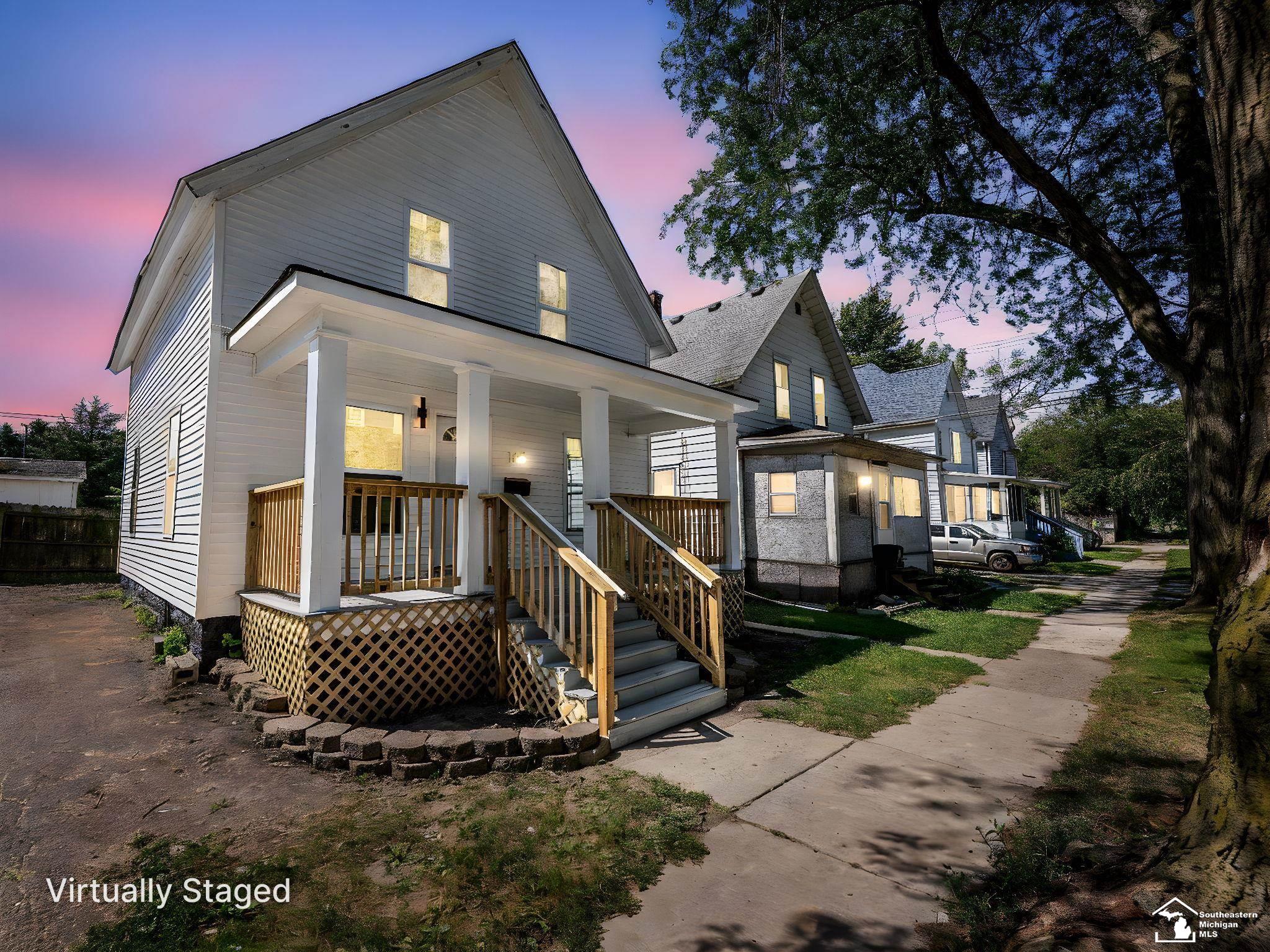 109 W 5th Street