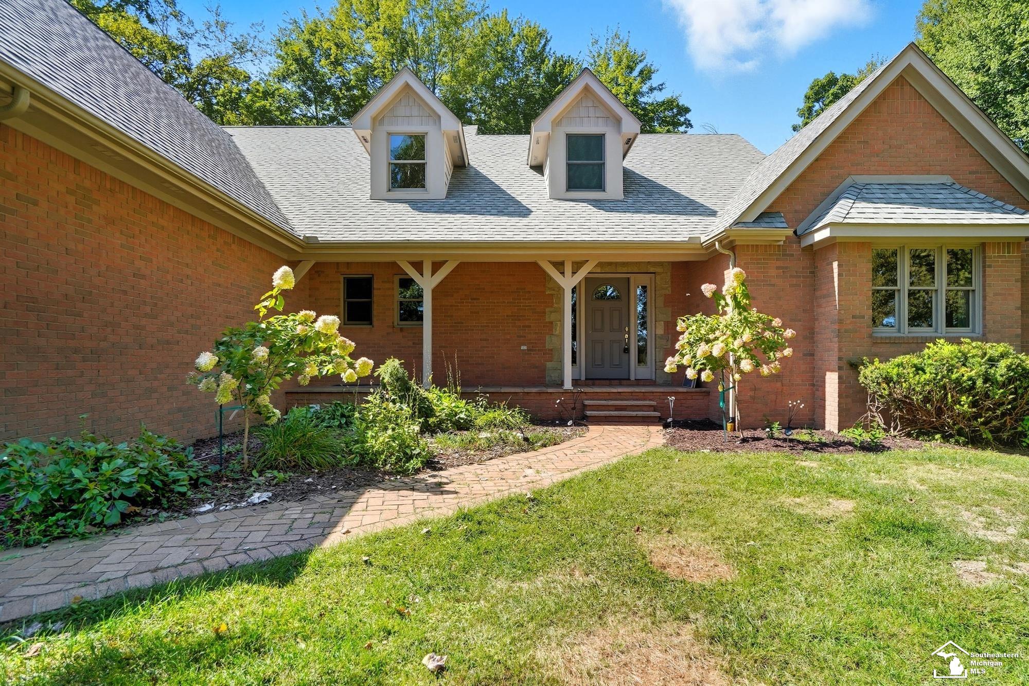 2200 Meanwell Rd Road