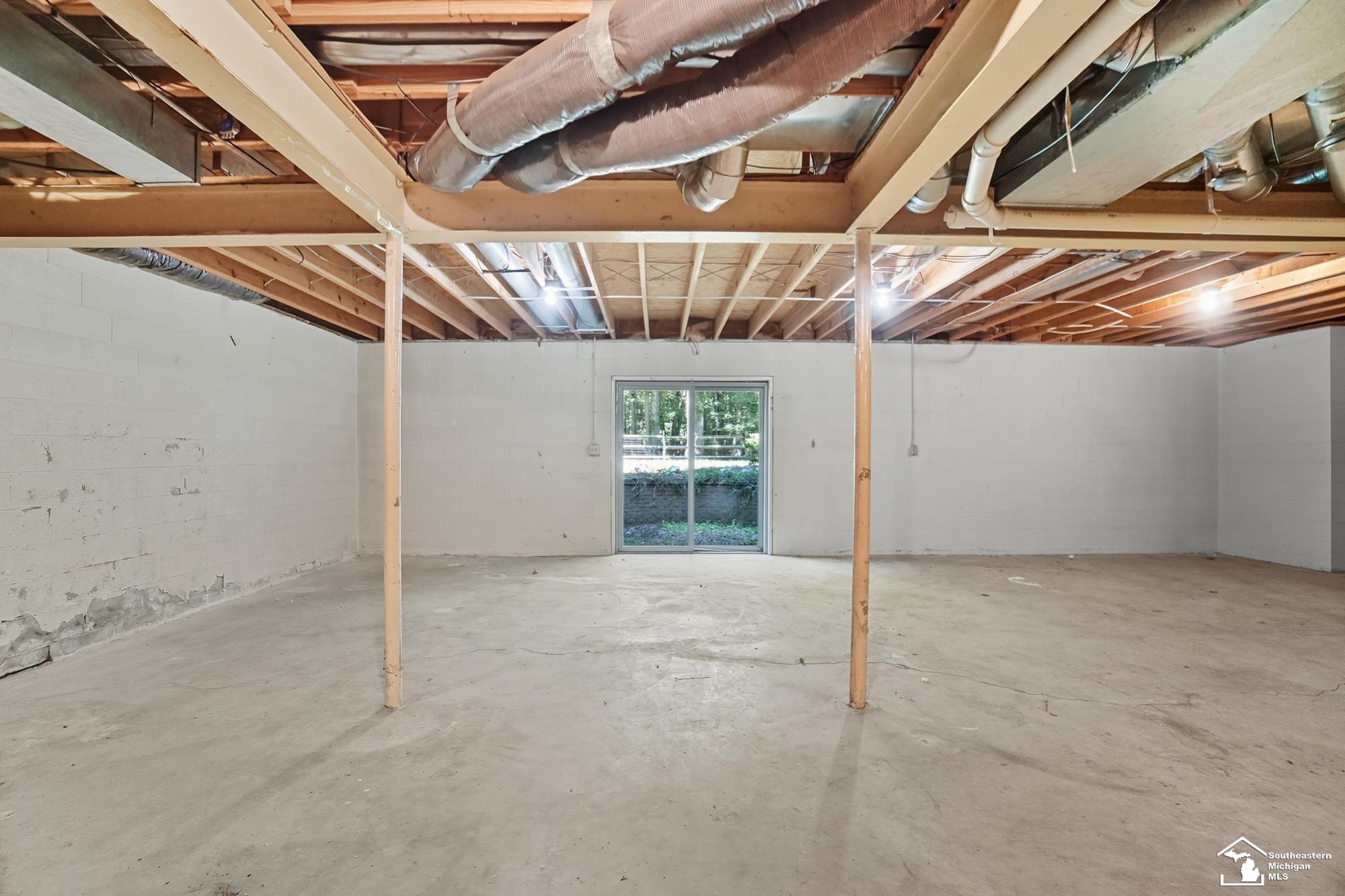 2200 Meanwell Rd Road