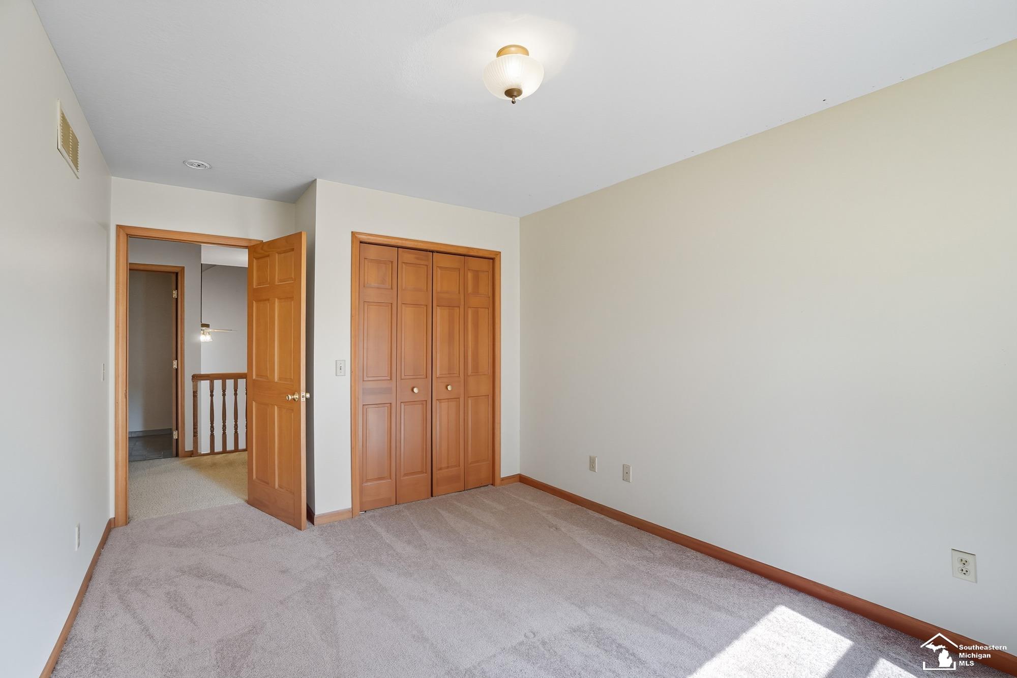 2200 Meanwell Rd Road
