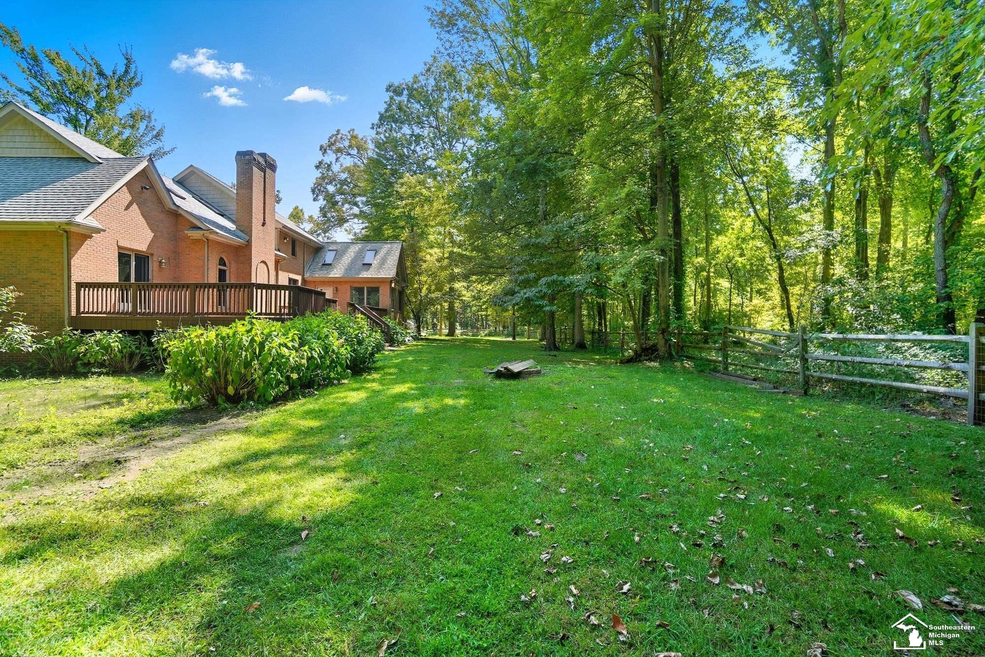 2200 Meanwell Rd Road
