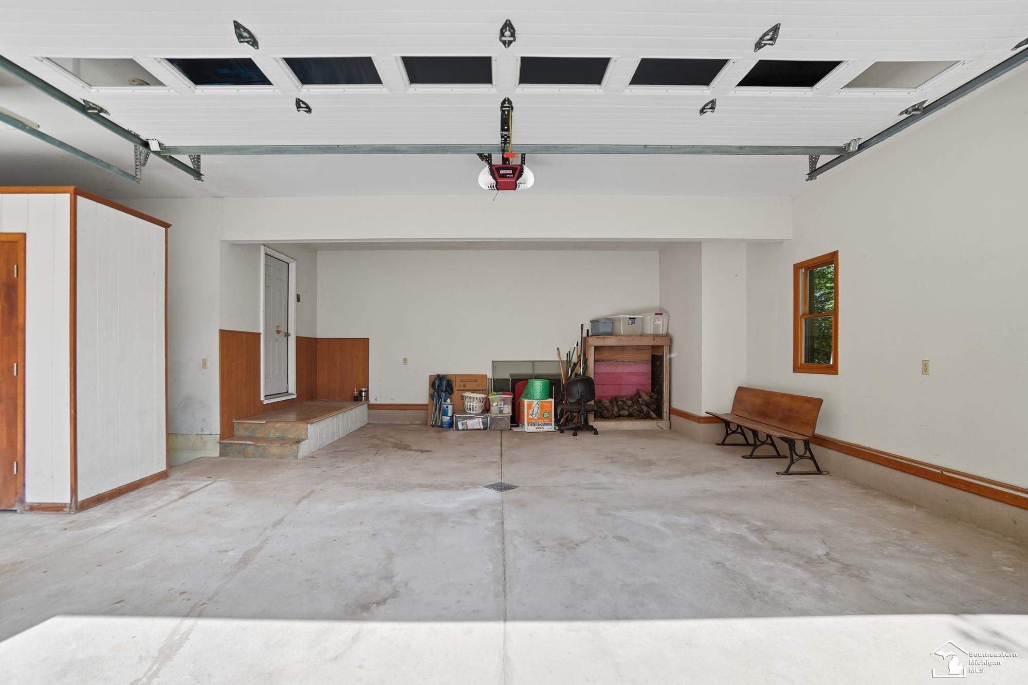 2200 Meanwell Rd Road