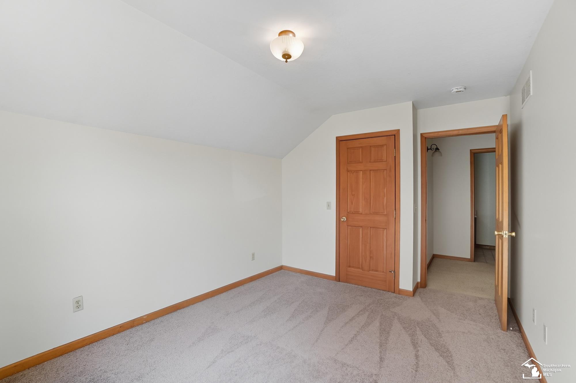 2200 Meanwell Rd Road