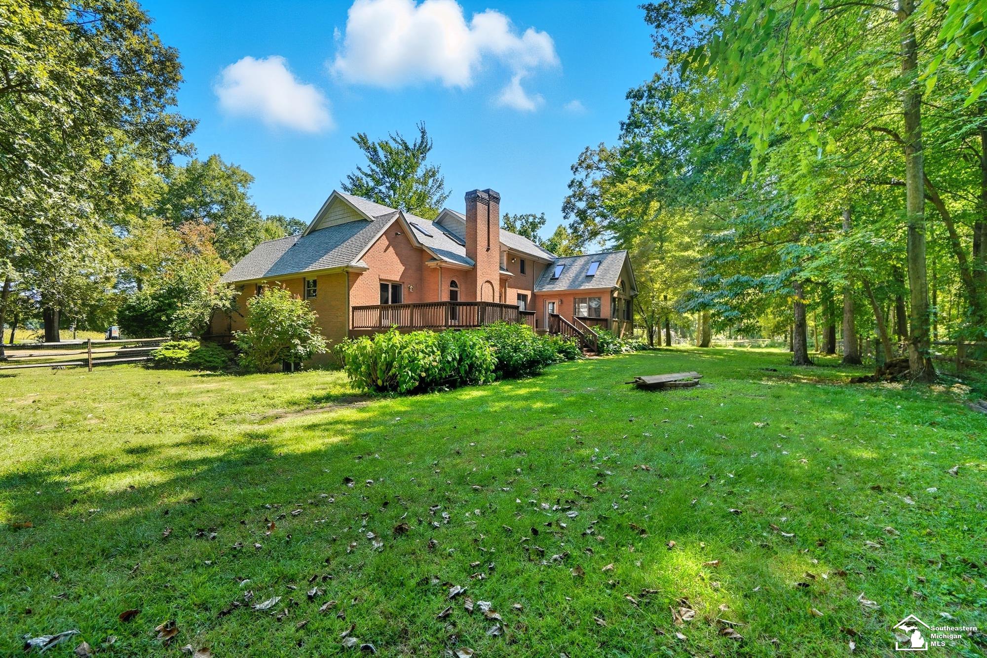 2200 Meanwell Rd Road