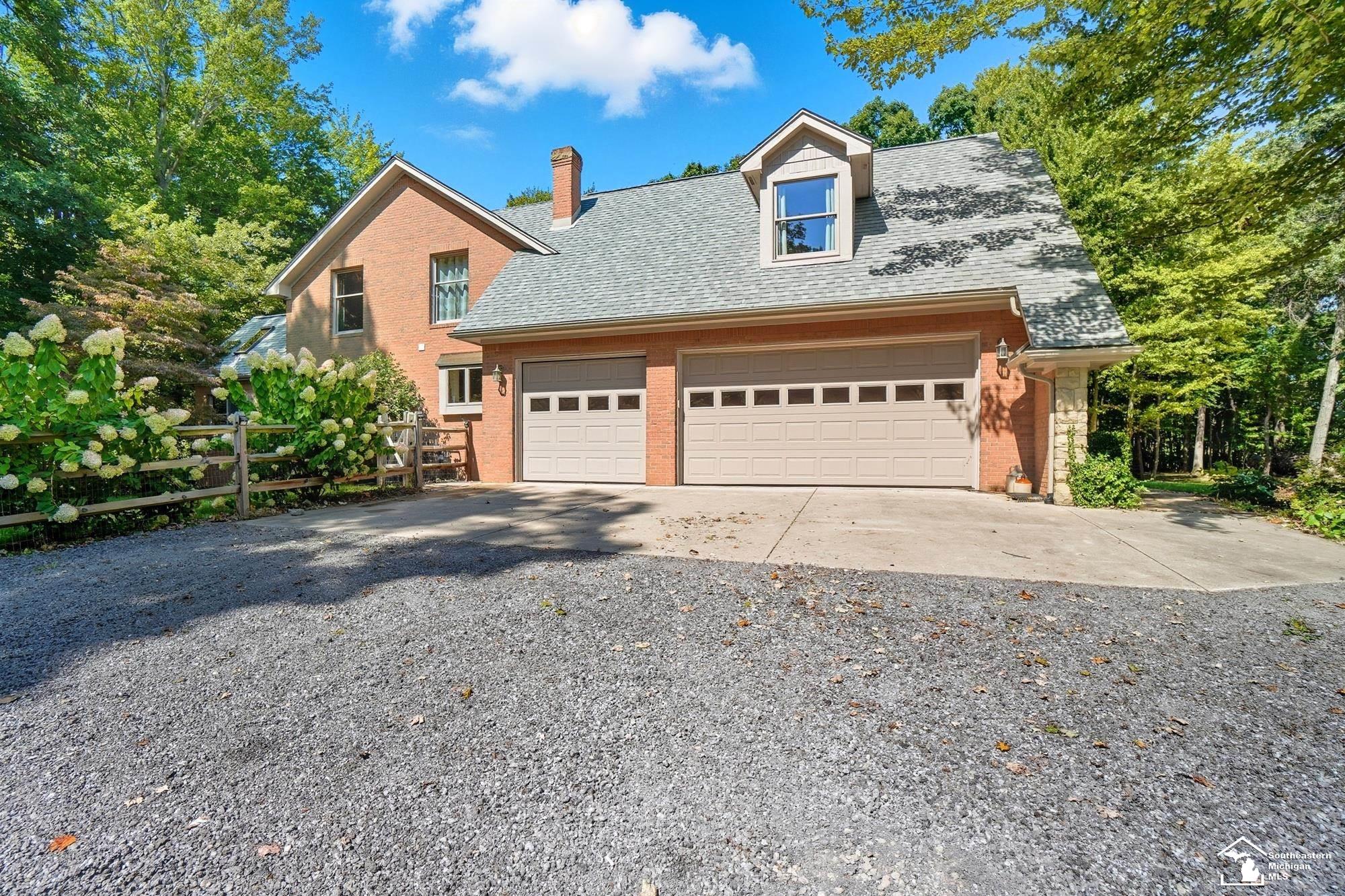 2200 Meanwell Rd Road