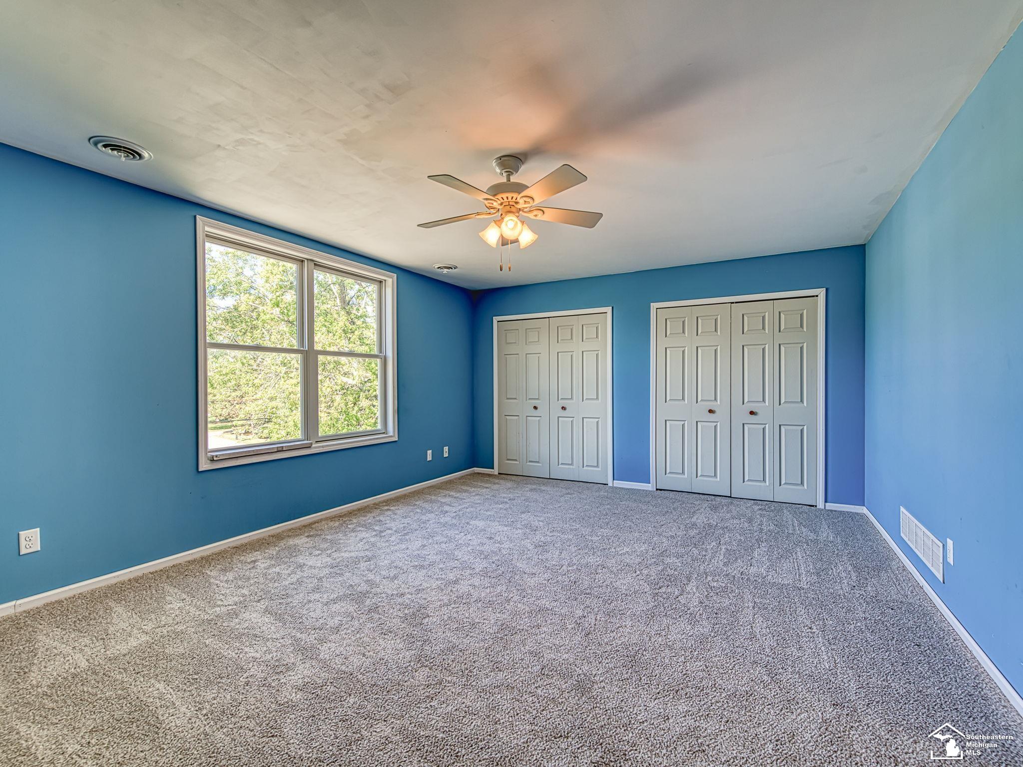 12294 Lakeshore Drive