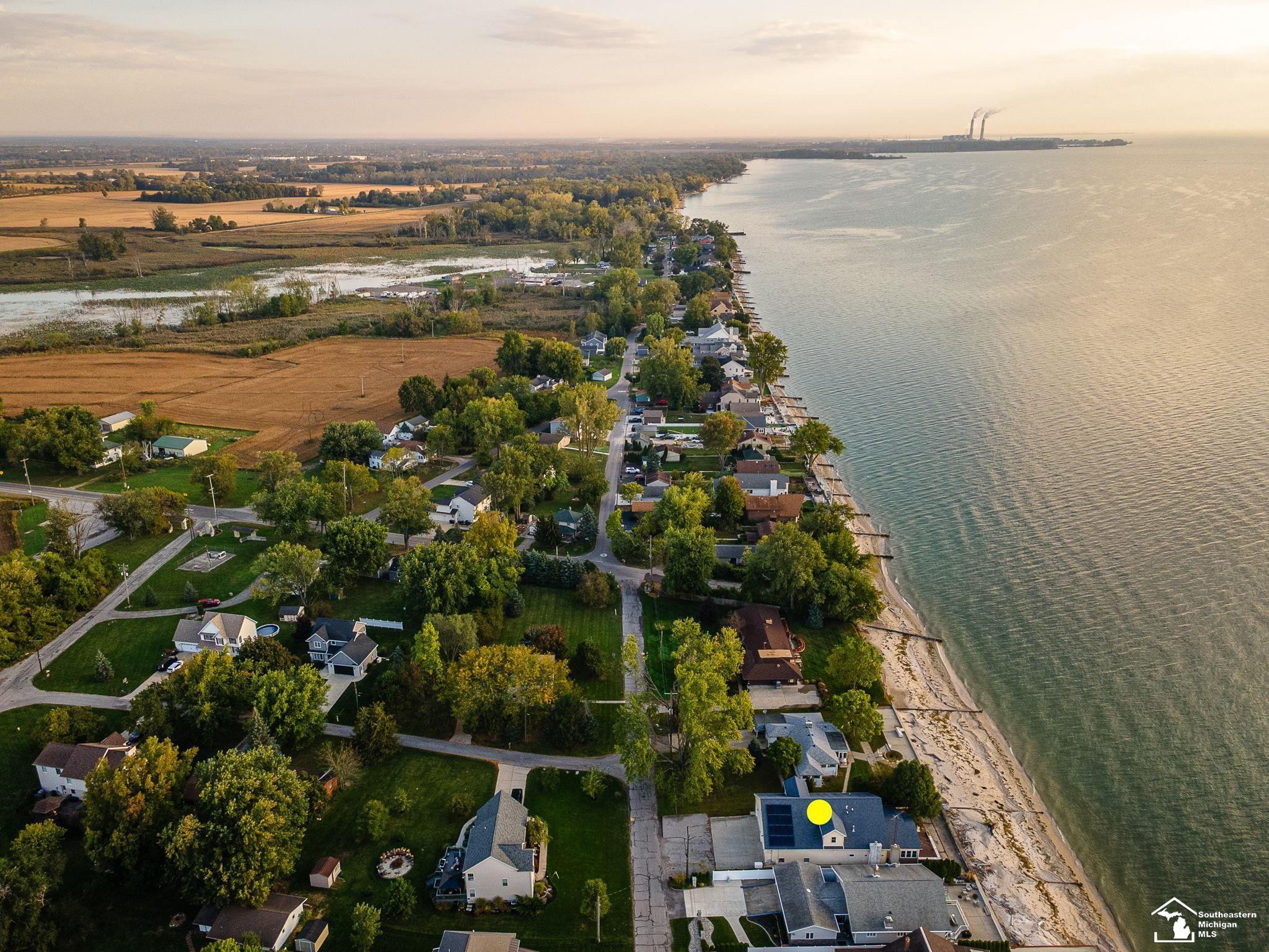 12294 Lakeshore Drive