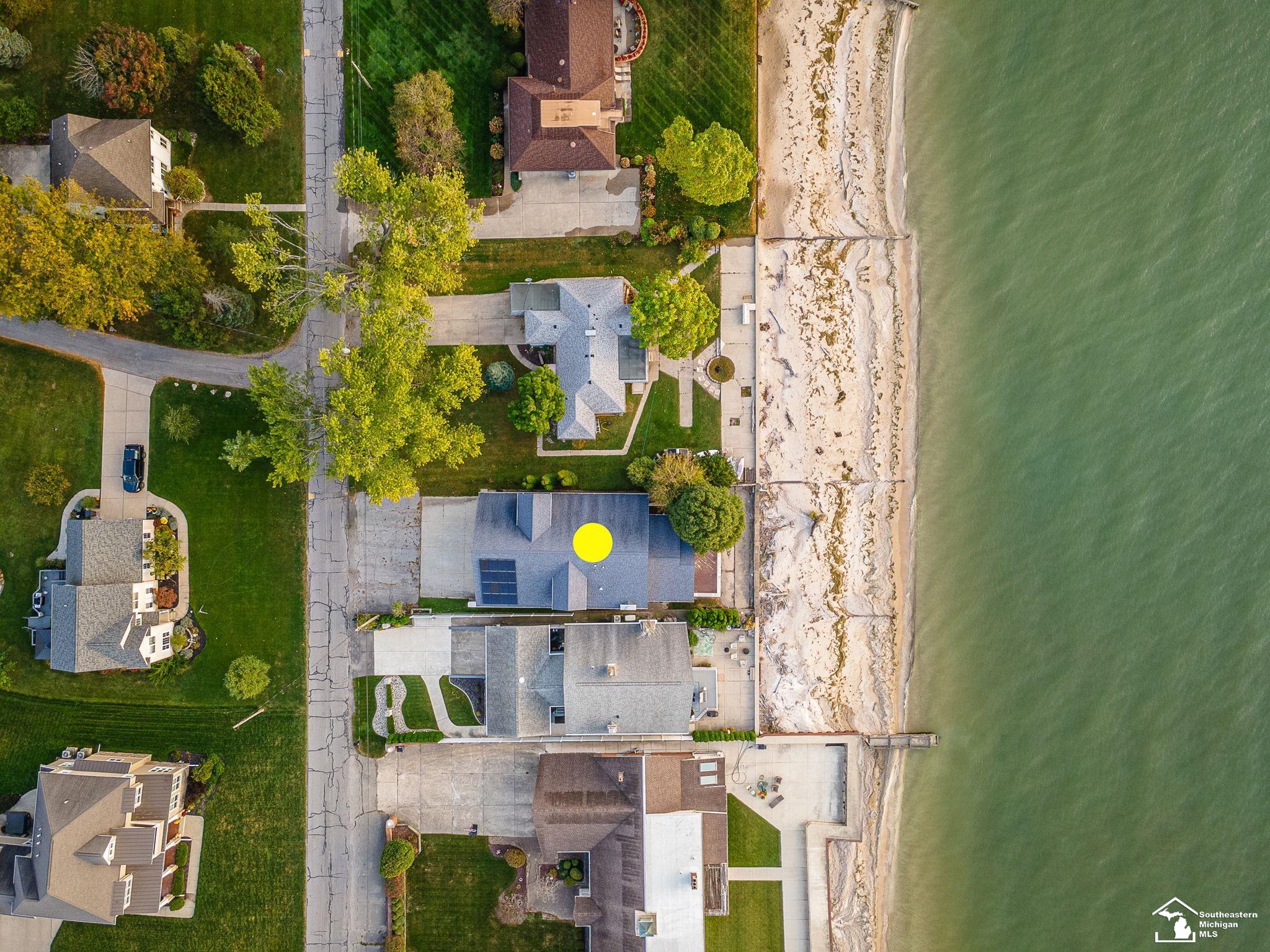 12294 Lakeshore Drive