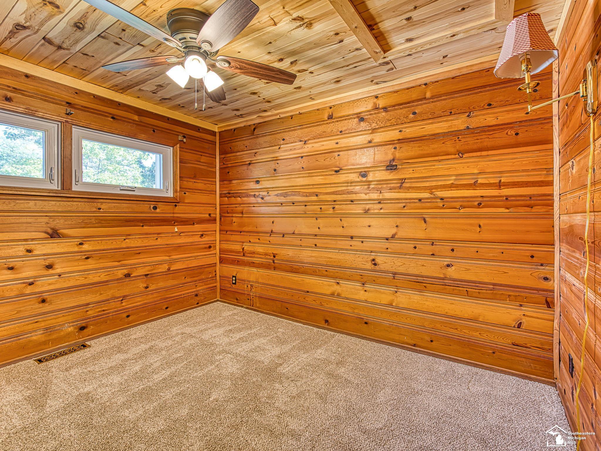 12294 Lakeshore Drive