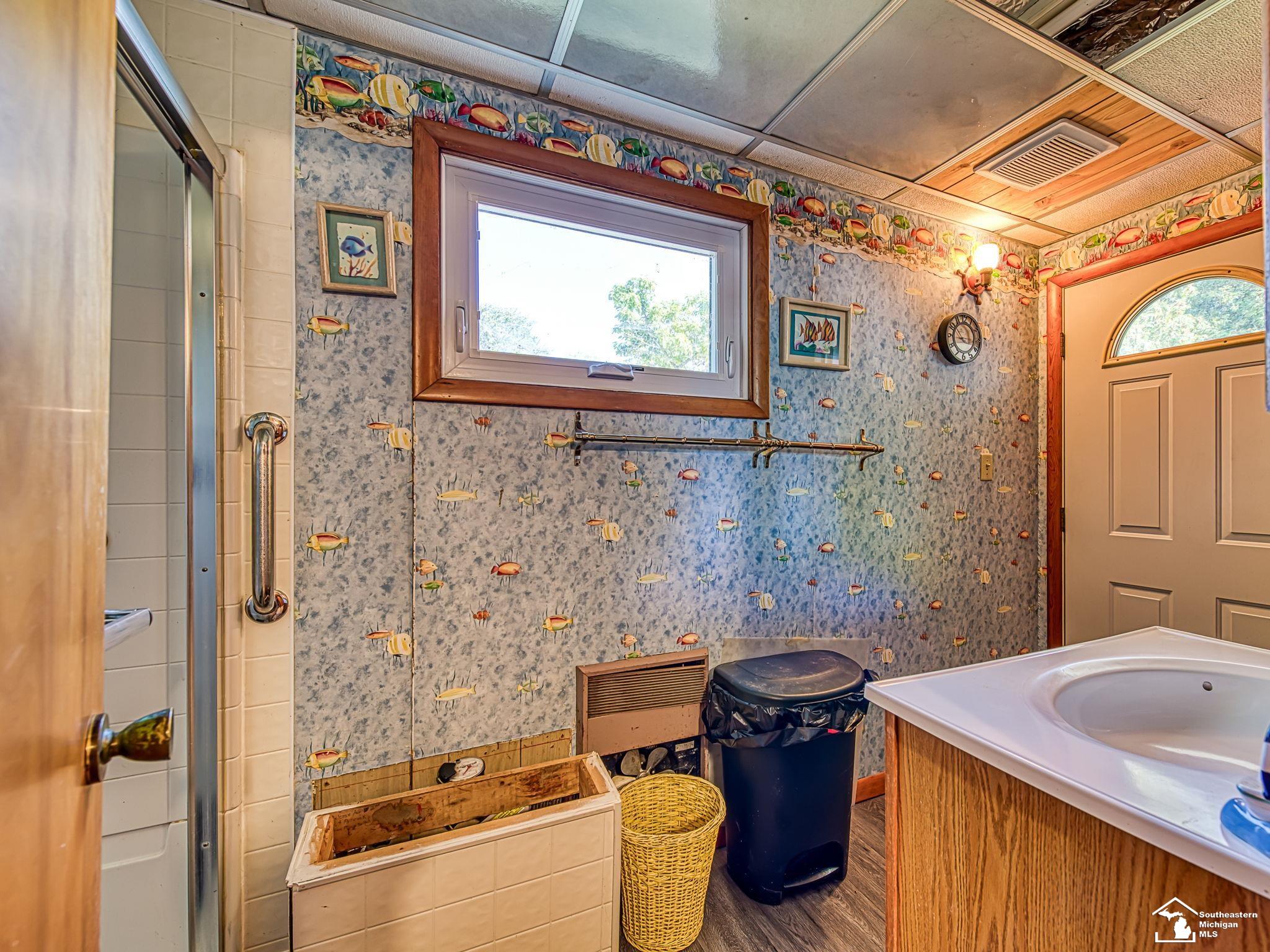 12294 Lakeshore Drive