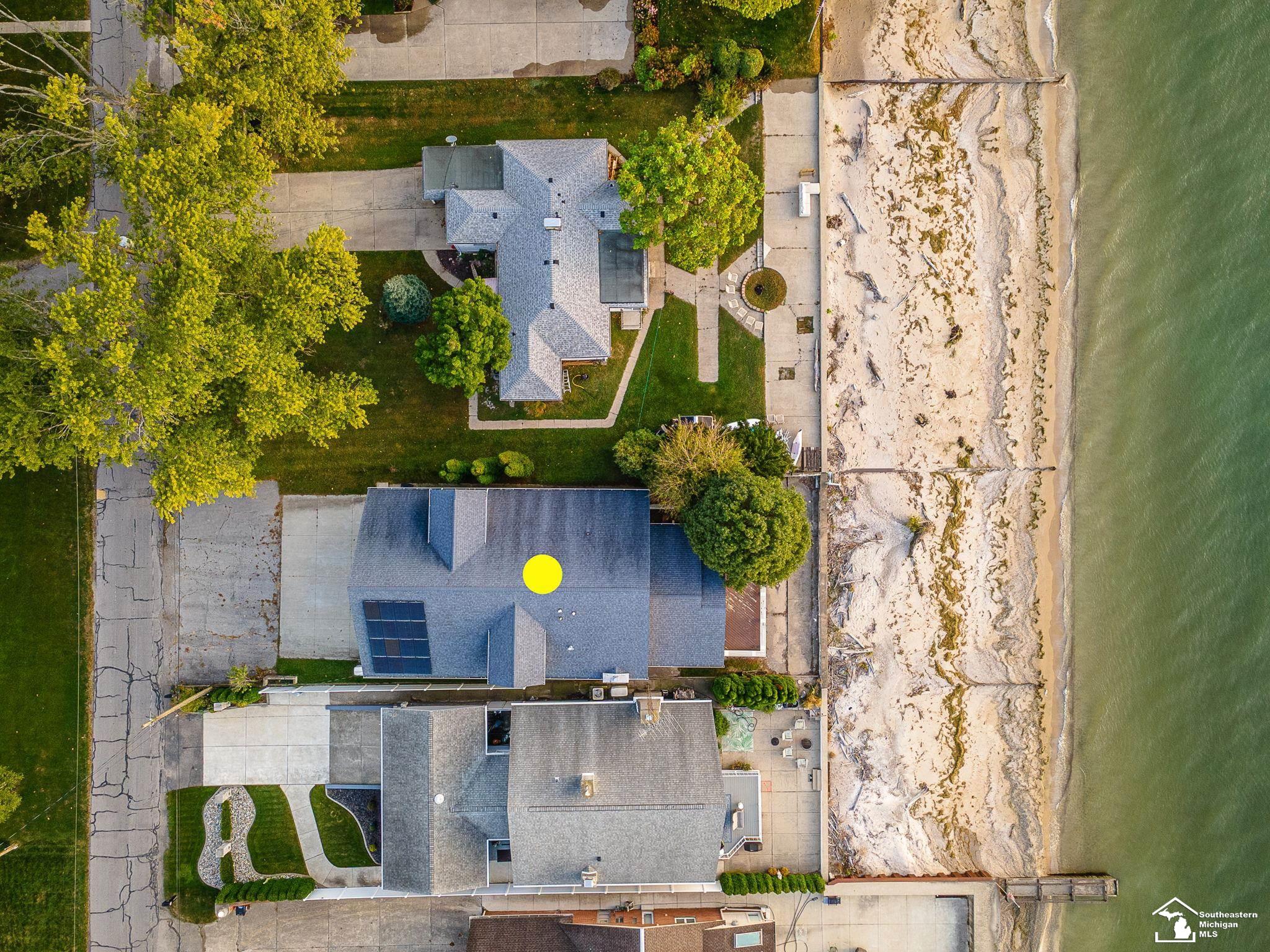 12294 Lakeshore Drive