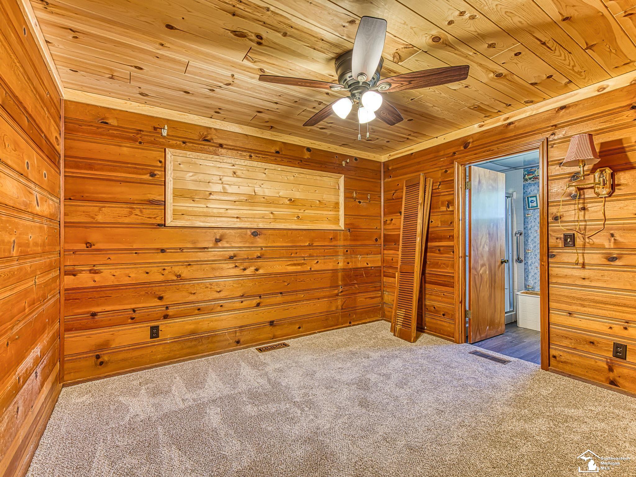 12294 Lakeshore Drive