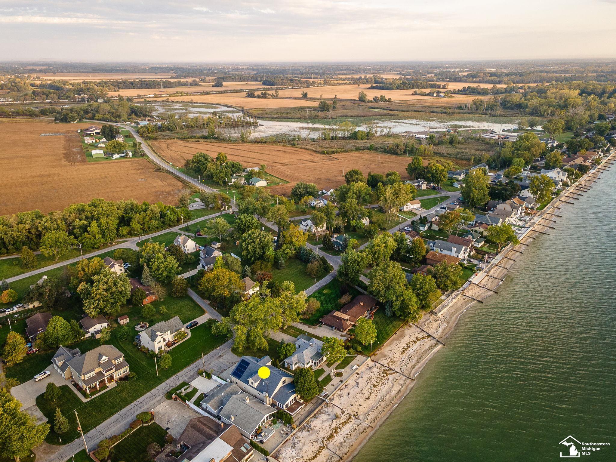 12294 Lakeshore Drive