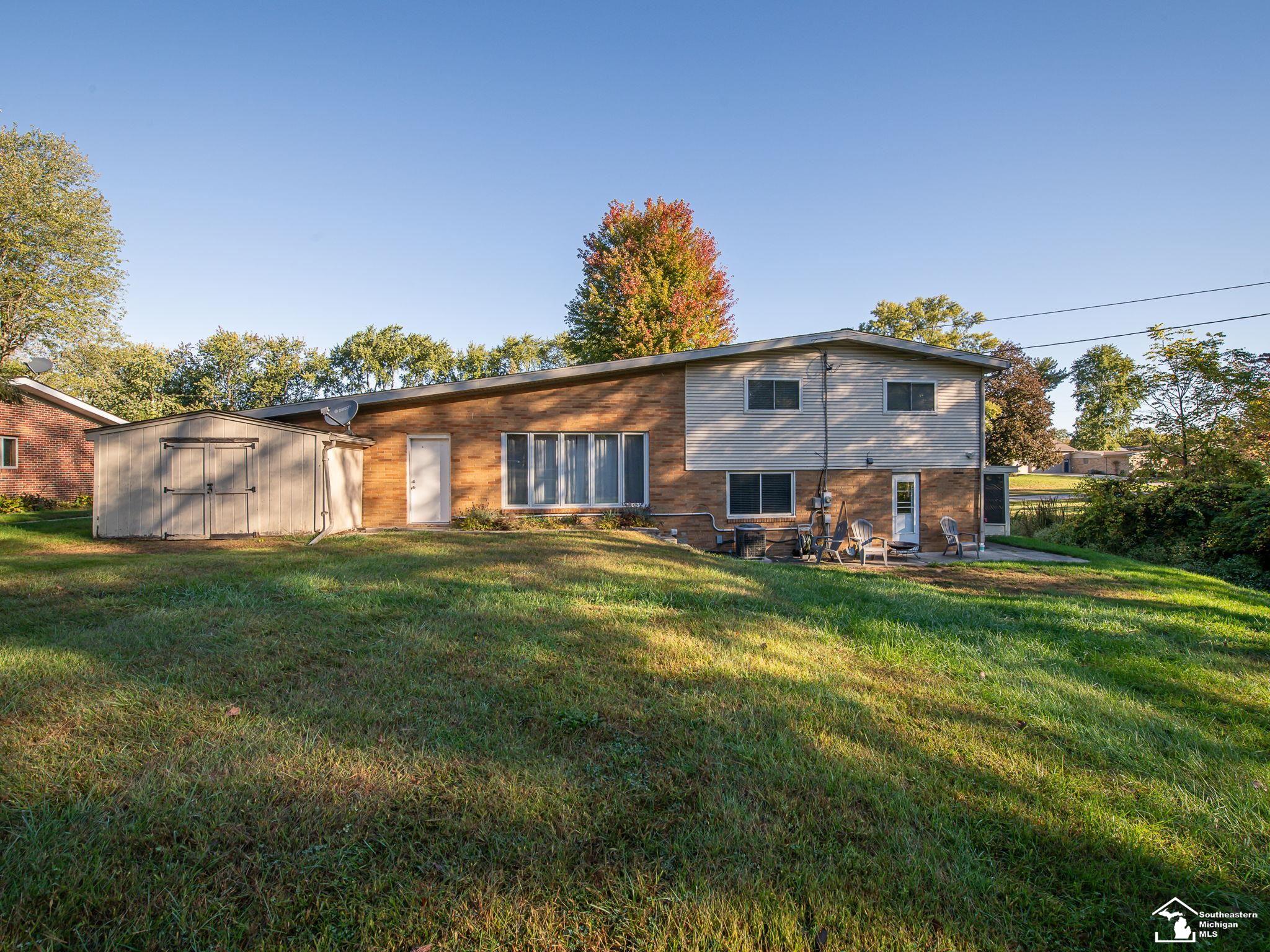 2863 Wiltshire Drive