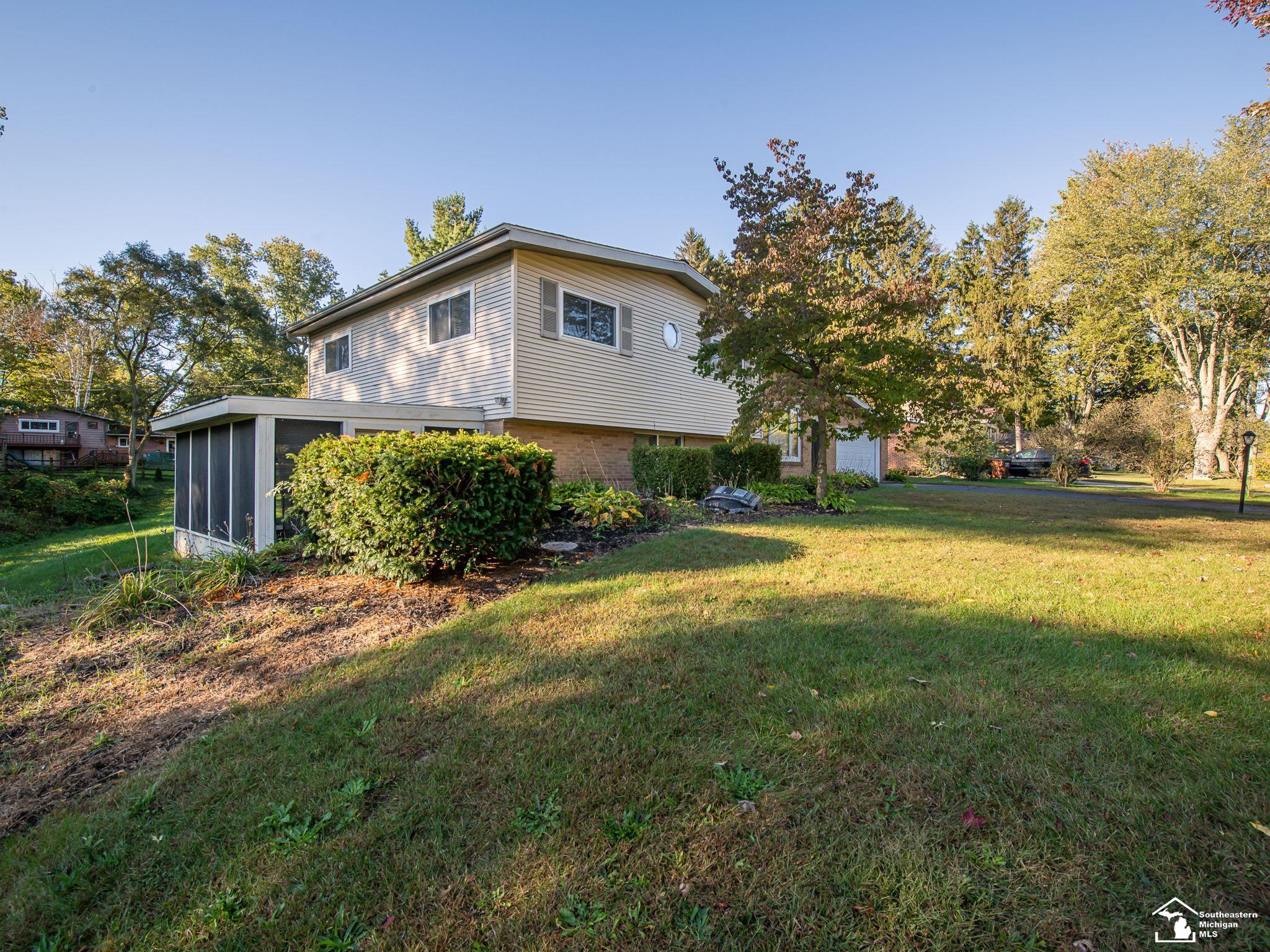 2863 Wiltshire Drive