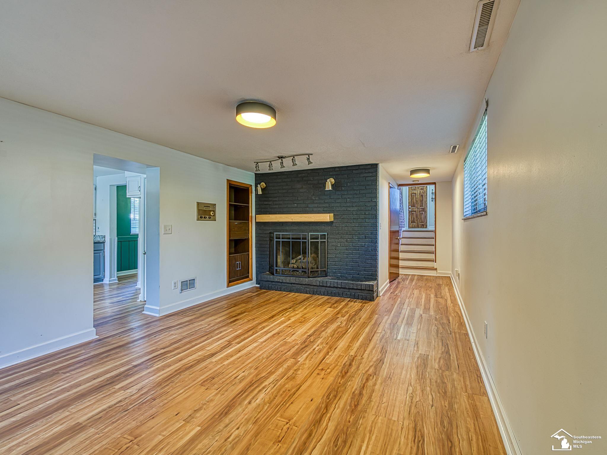 2863 Wiltshire Drive