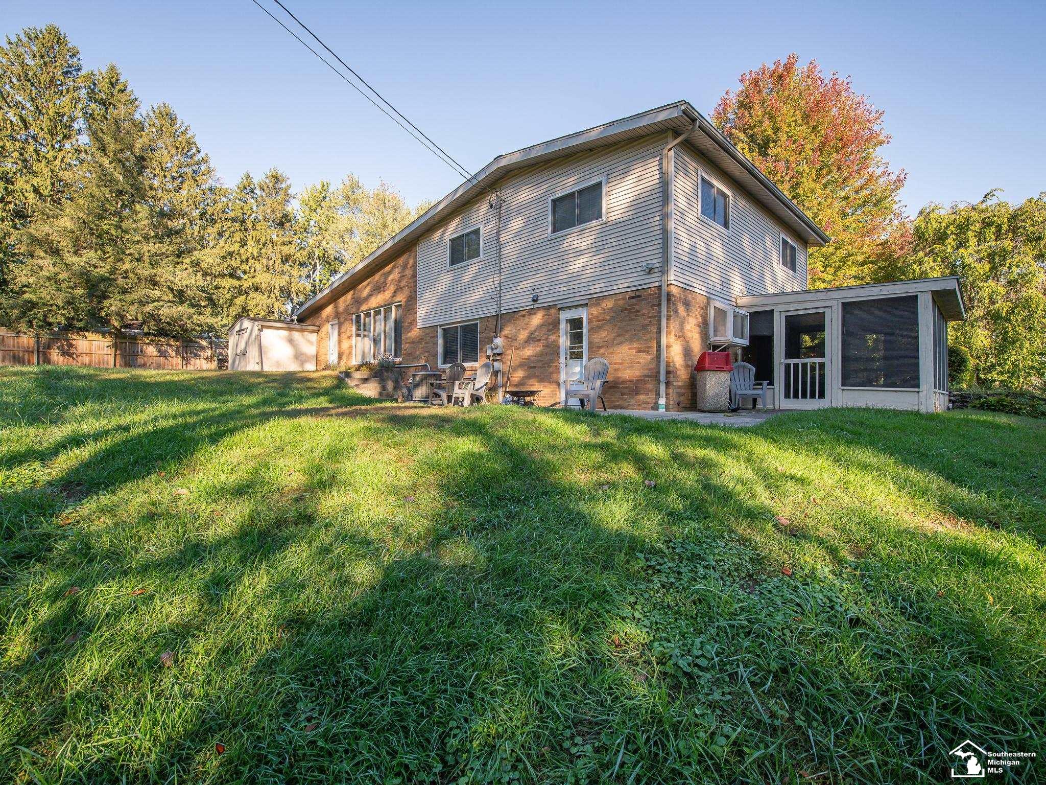 2863 Wiltshire Drive