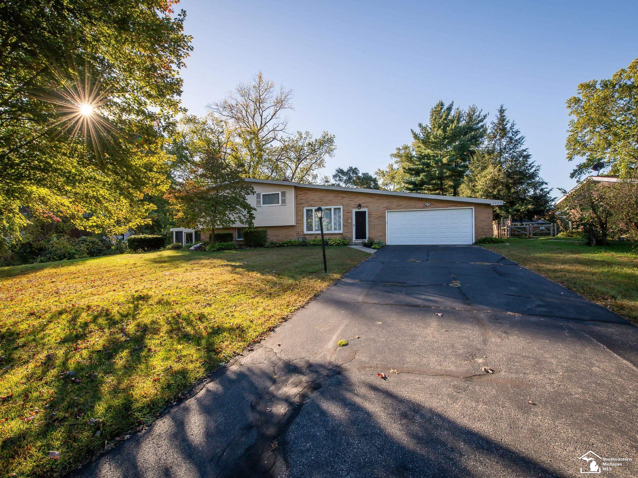 2863 Wiltshire Drive